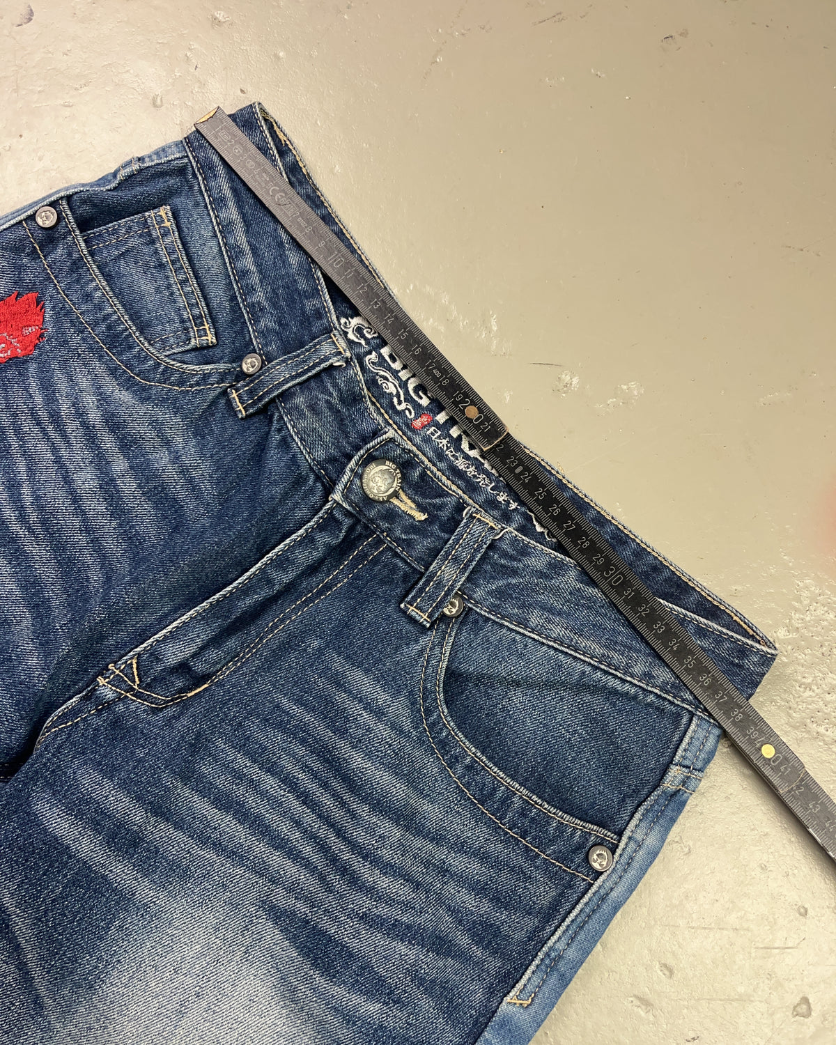 2000's Japanese Slim/Straight Jeans * 28x32 (S)