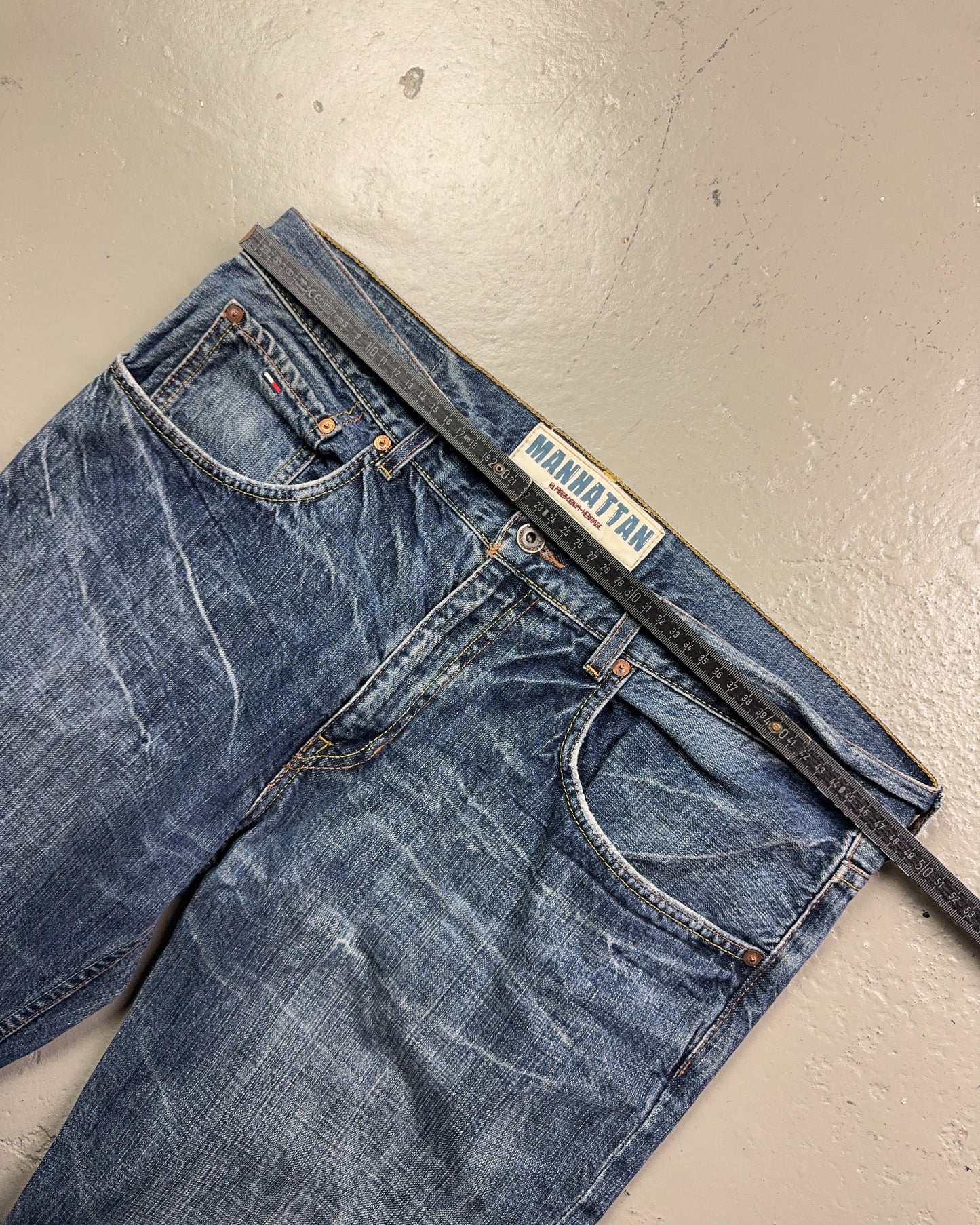 2000's Hilfiger Denim Bootcut/Flared Jeans *rare 36x34 (XL)