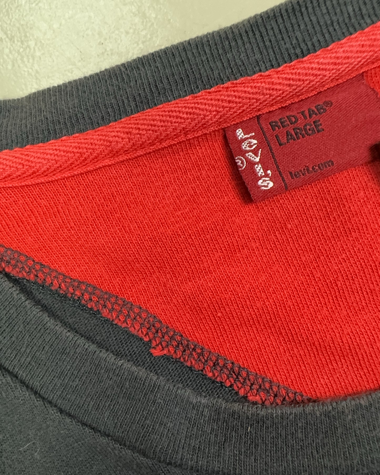 2000's Levi's Longsleeve * (L)