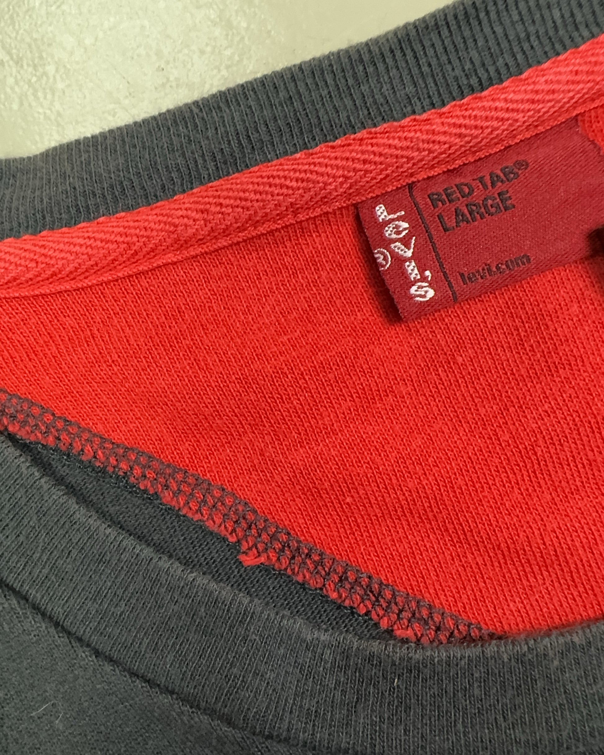 2000's Levi's Longsleeve * (L)