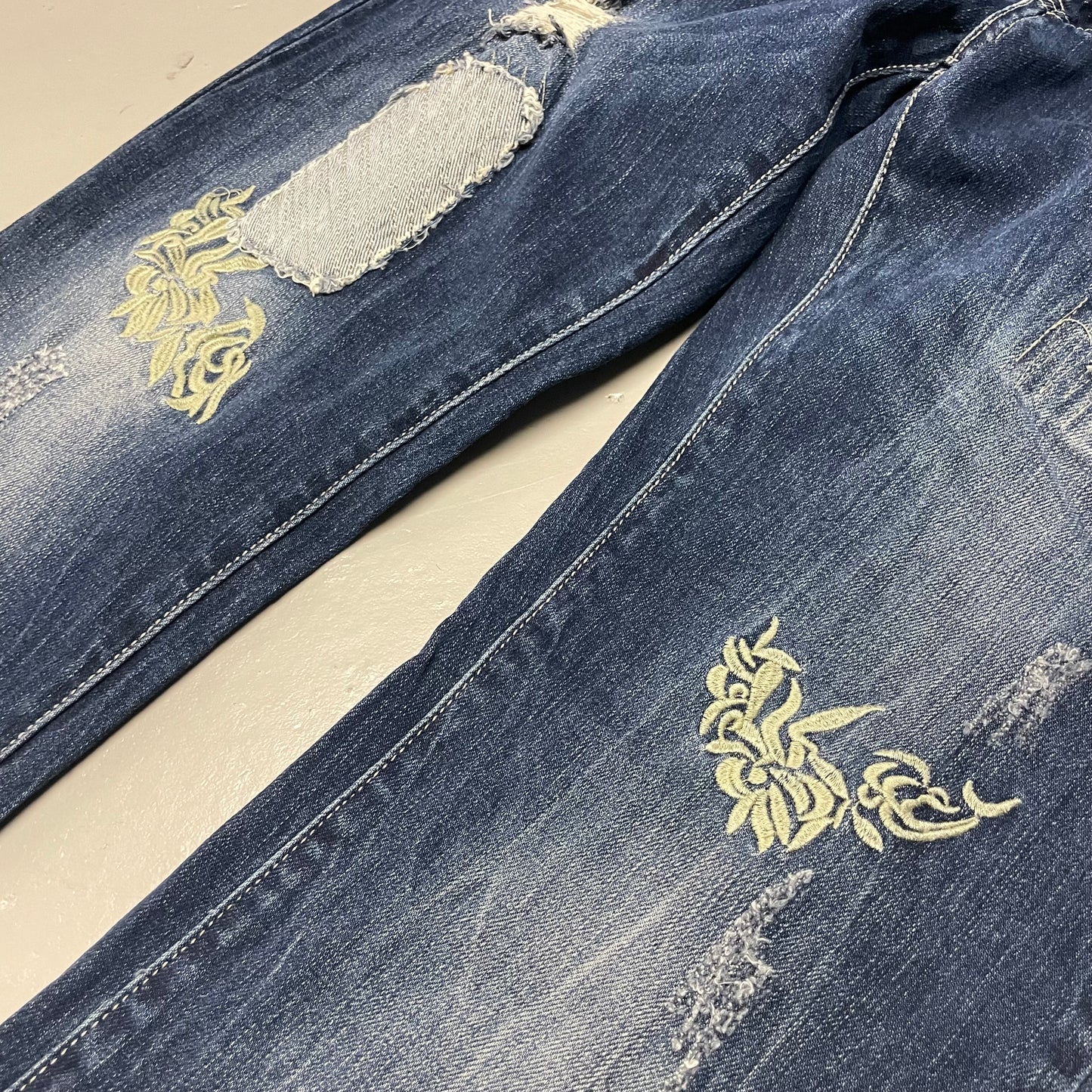 Y2K Blue Monkey Jeans 33x32