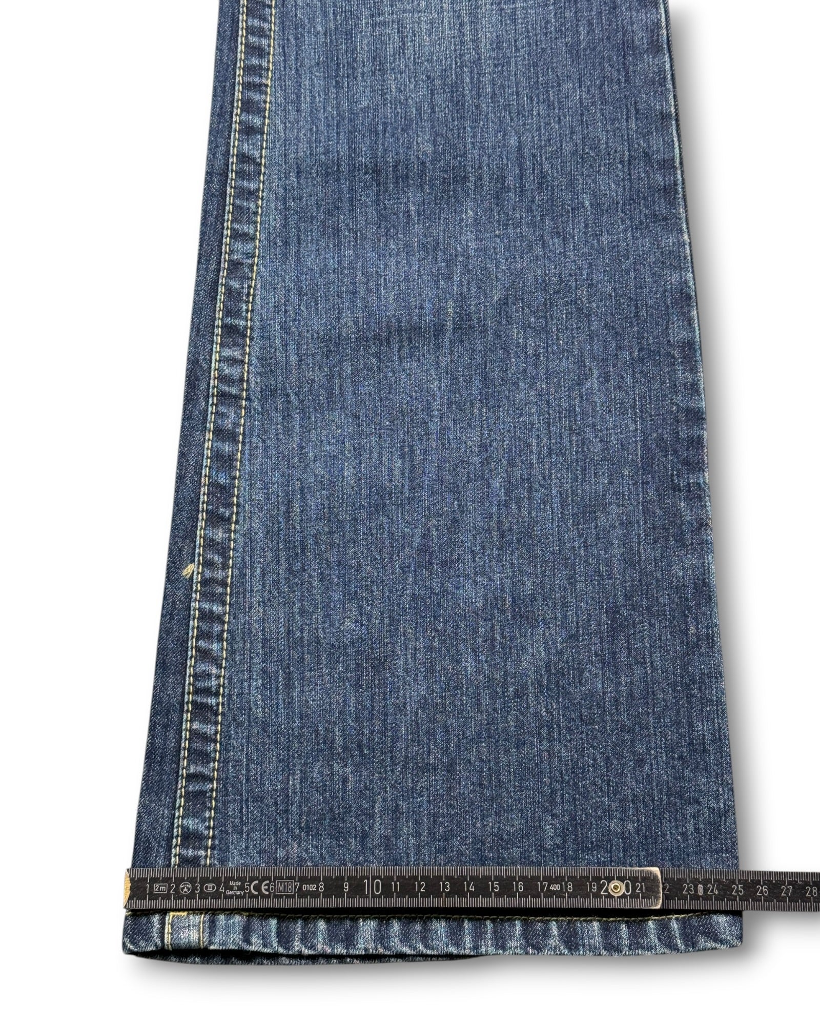 2000's Fujin Bootcut Japanese Jeans Women's *very rare 30x32 (M)