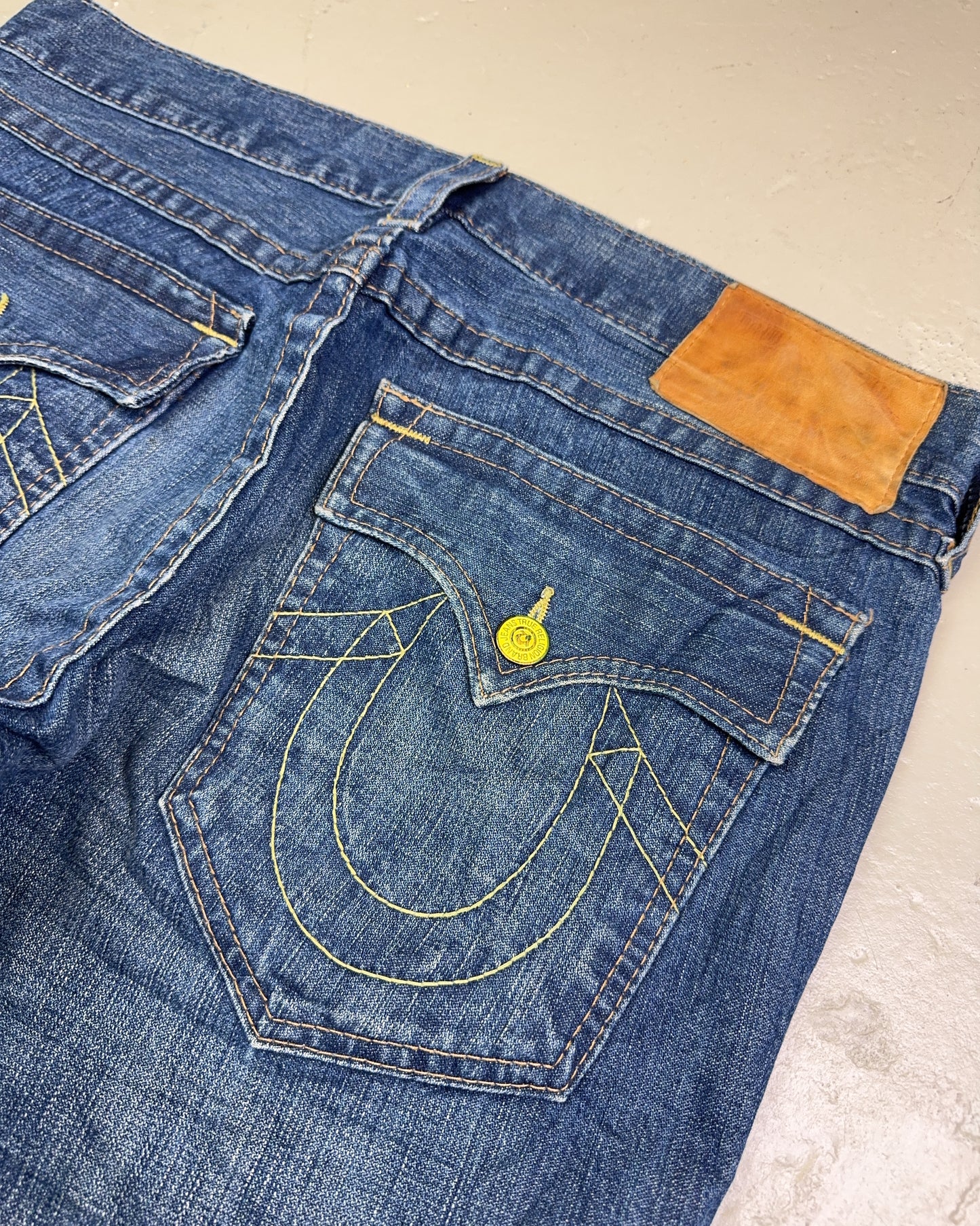 2000's True Religion Jeans Shorts * (XXL)