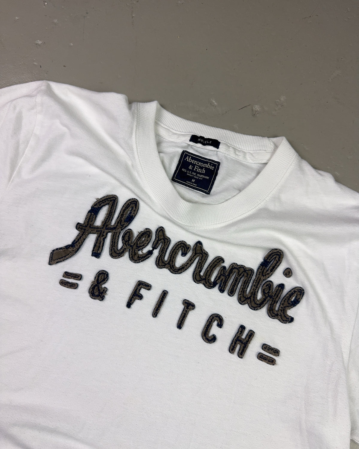 2000's Abercrombie & Fitch T-shirt * (M)