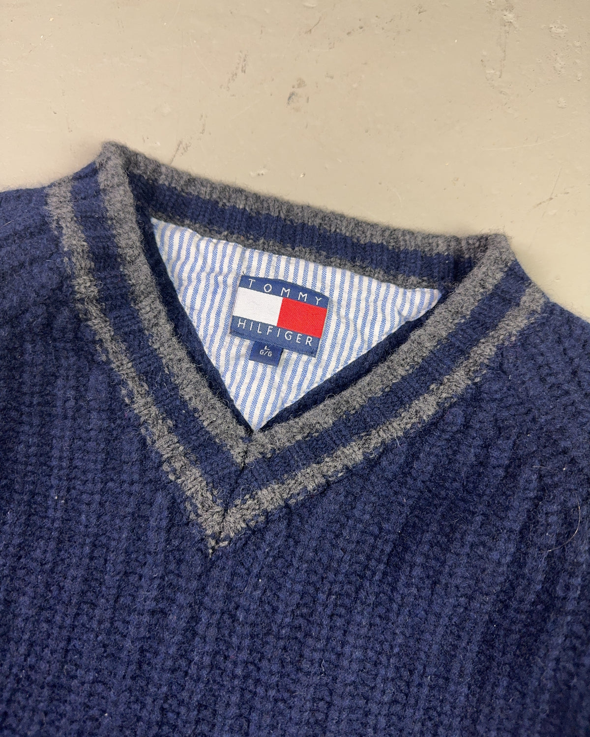 2000's Tommy Hilfiger Knit Sweater * (L)