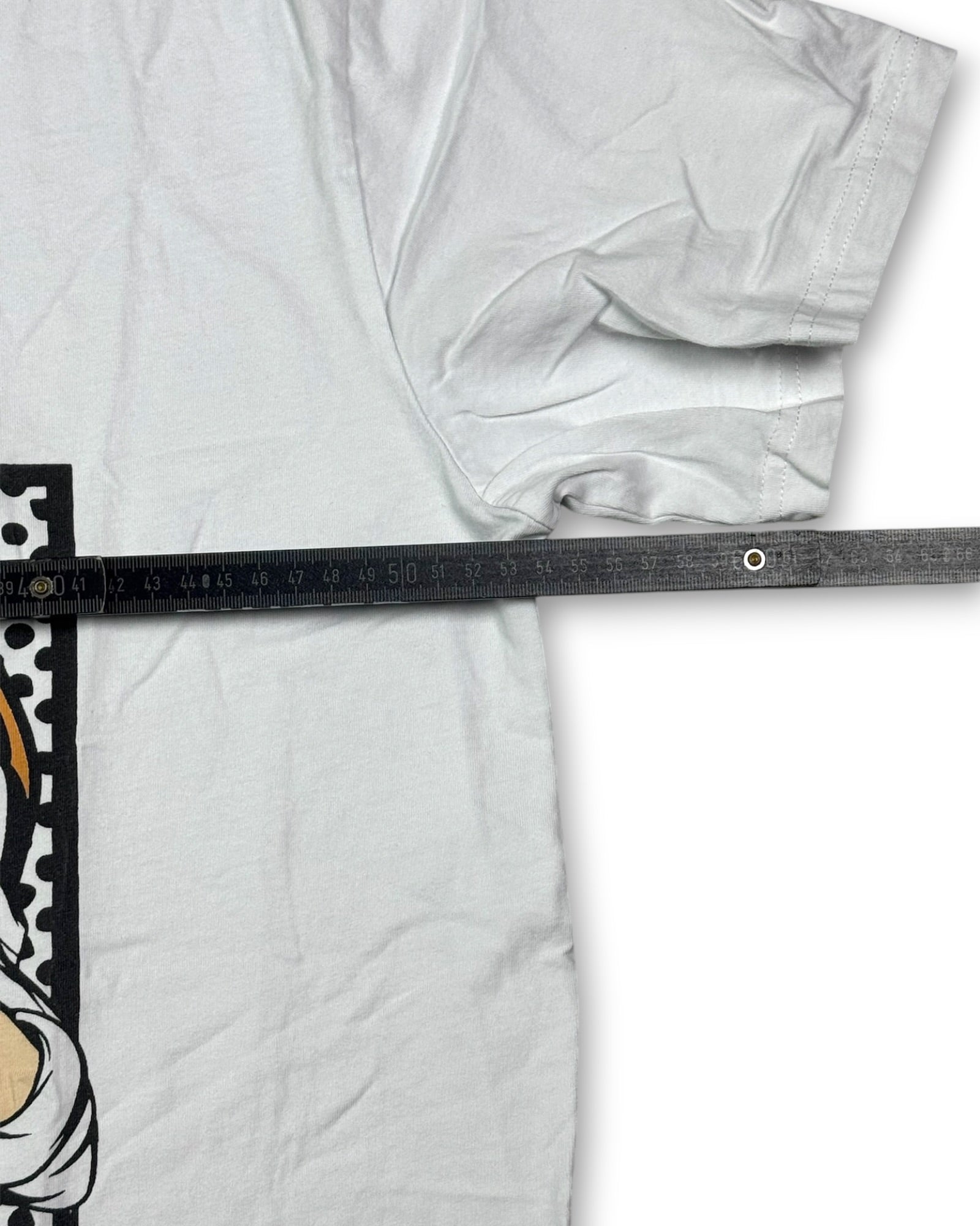 2020's Anime T-shirt * (L)