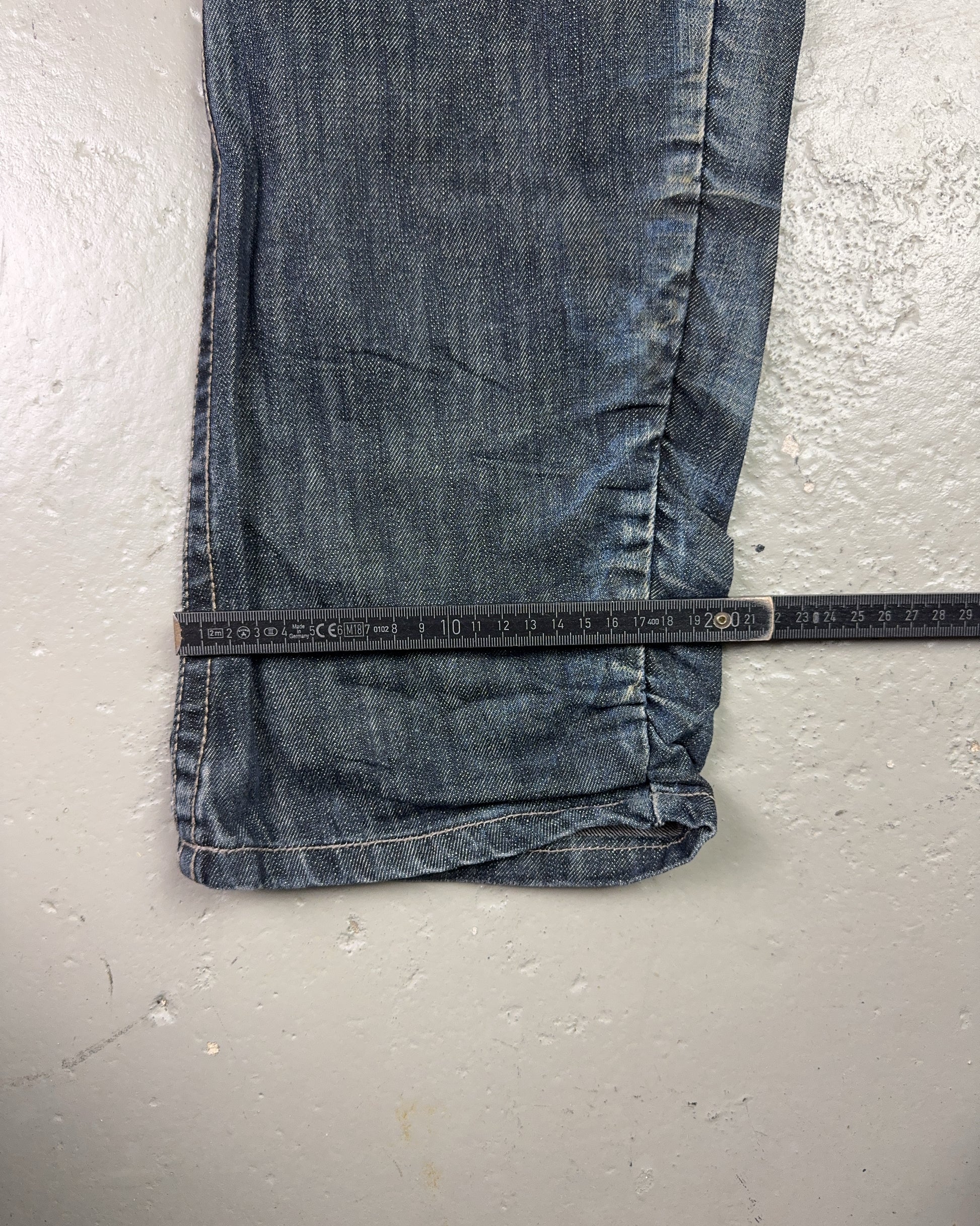 2000's TOUGH Japanese Archive Straight Jeans *very rare 34x34 (L)
