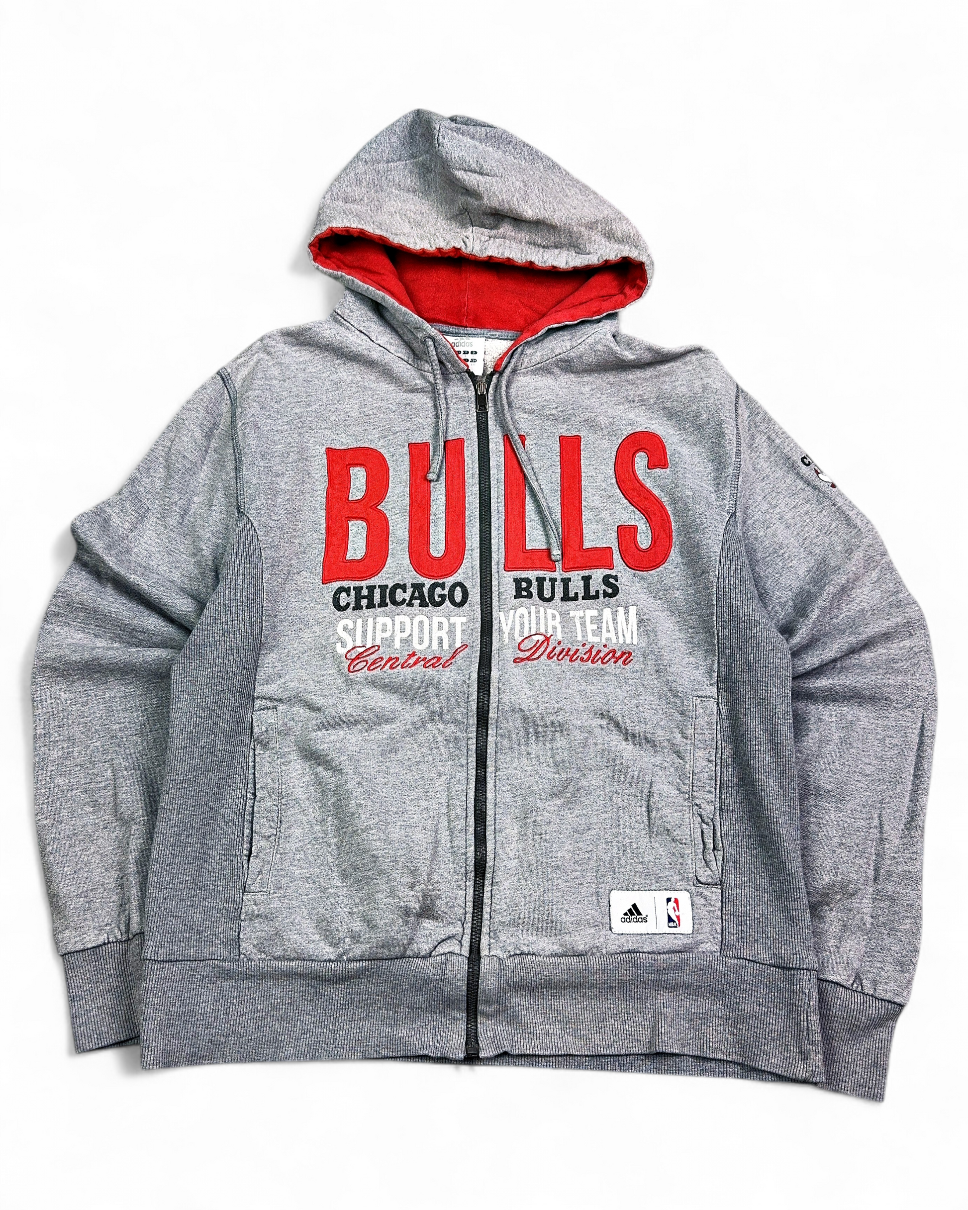2000's Adidas Chicago Bulls Zip Hoodie *rare (L)