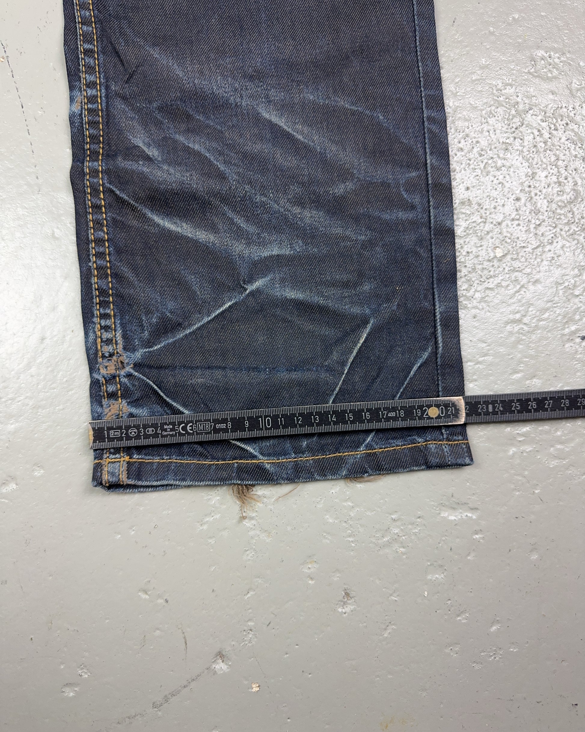 2000's Big Train Japanese Archive Straight/Baggy Jeans *very rare 32x34 (M)