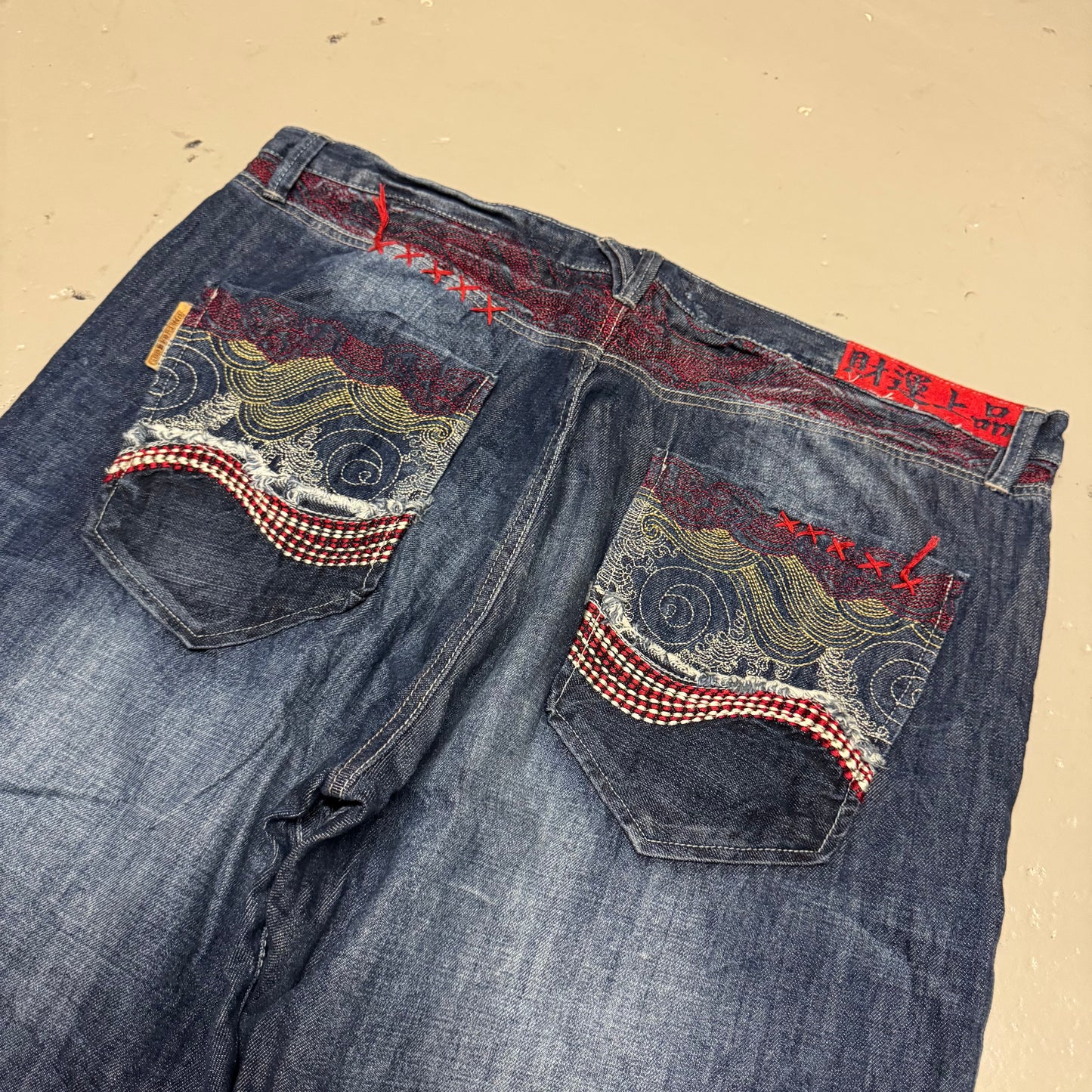 2000‘s Akademiks Japanese Style Baggy Jeans *very rare 44x36