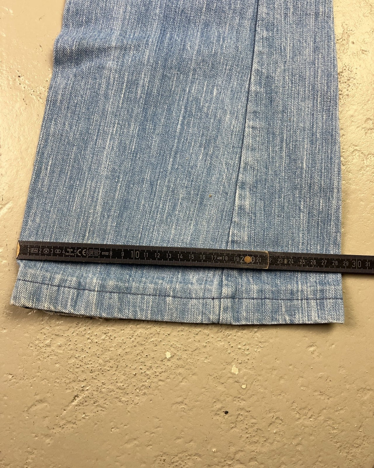 1970's Levi's Bootcut/Flared Jeans *extremely rare 32x36 (M) - Lennys Vintage