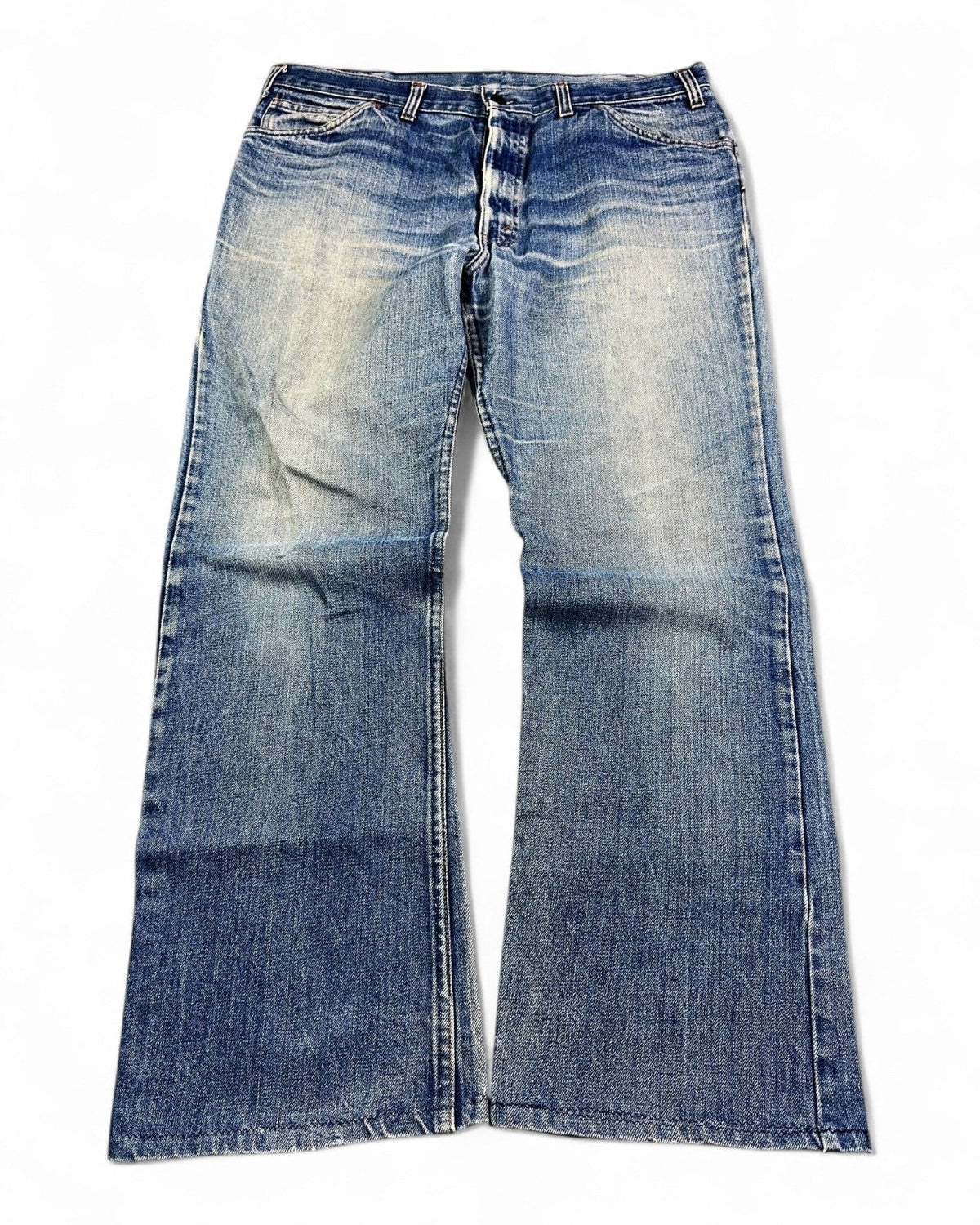 1980's Levi's Baggy/Bootcut Jeans *extremely rare 36x32 (XL) - Lennys Vintage