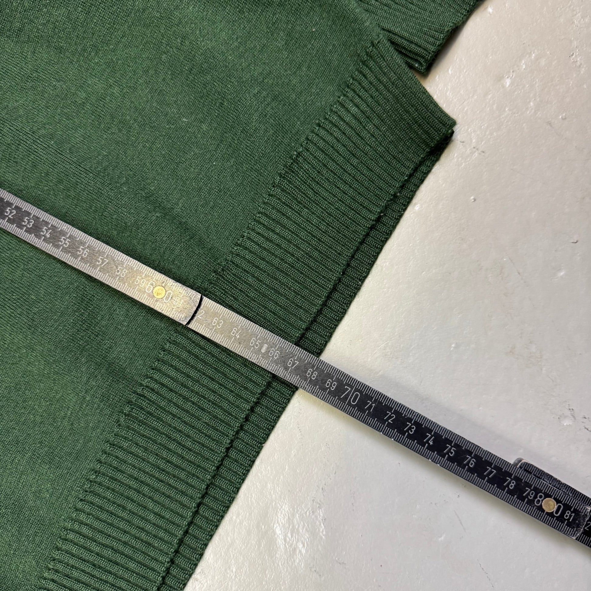 1990’s Ferrari made in Italy Wool Sweater *very rare (XL) - Lennys Vintage