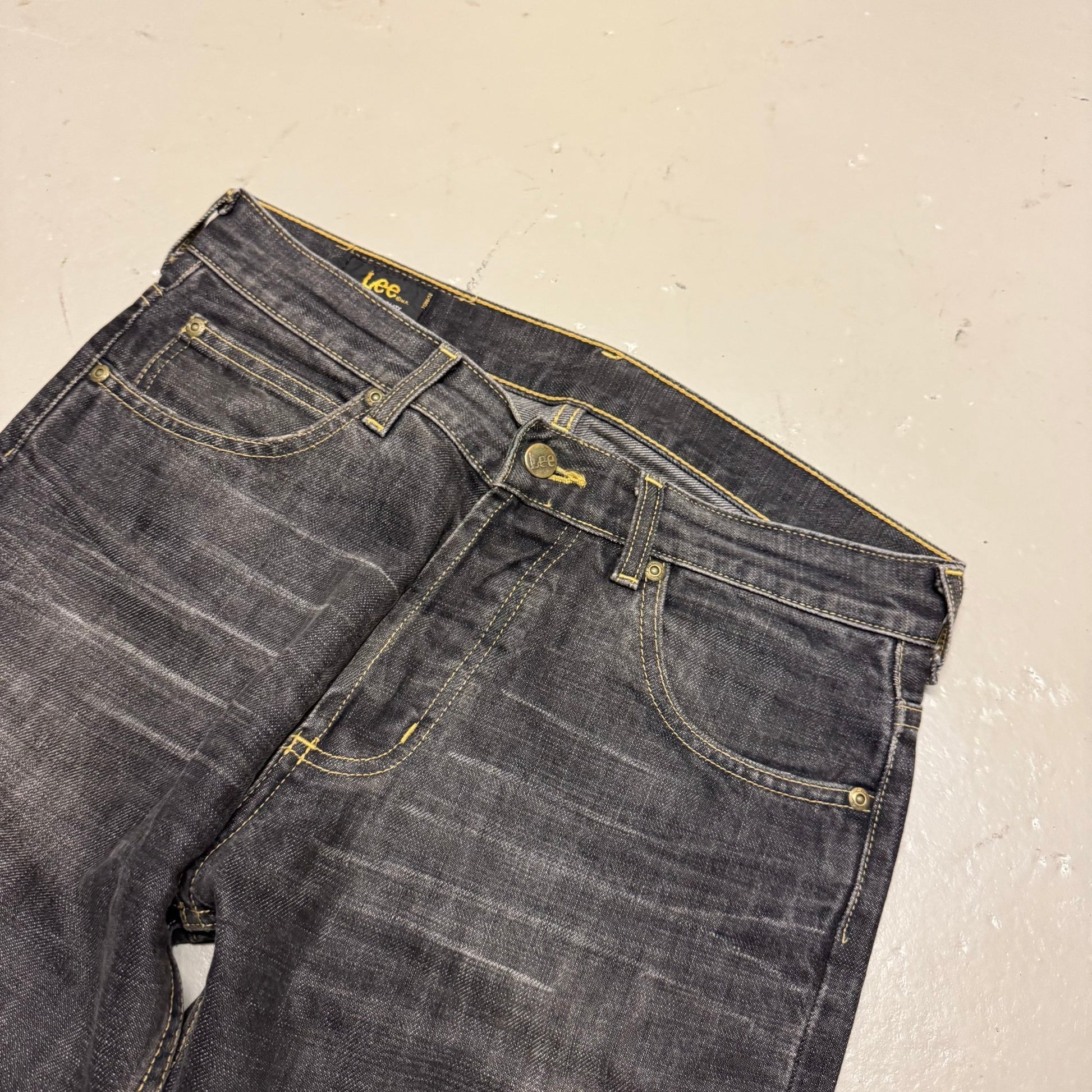 1990‘s Lee Bootcut Jeans *rare 30x32 - Lennys Vintage