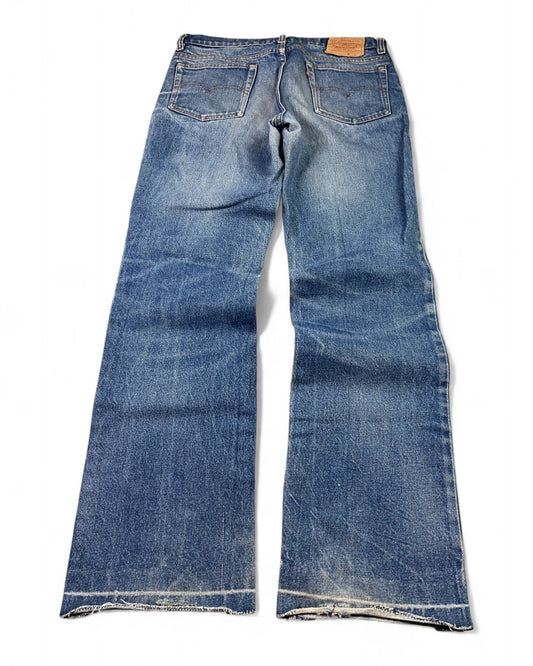 1990's Levi's Baggy Jeans * 32x32 (L) - Lennys Vintage