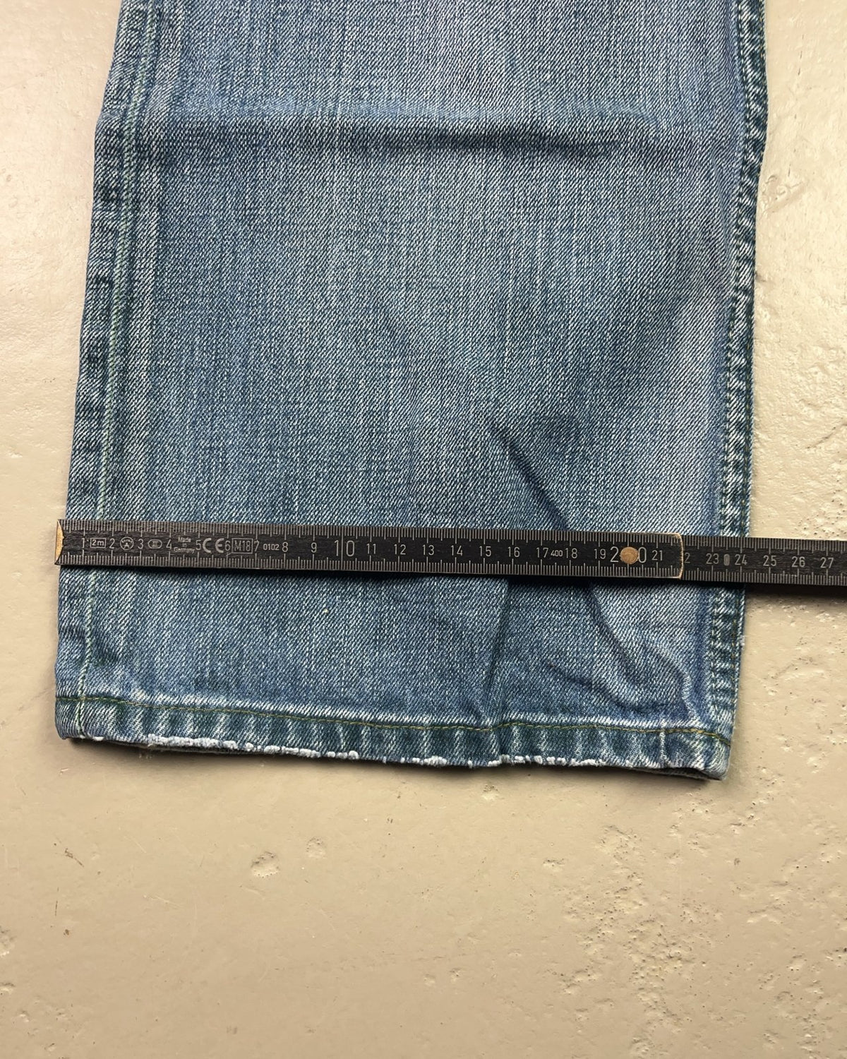 1990's Levi's Baggy/Bootcut Jeans * W36 (XL) - Lennys Vintage