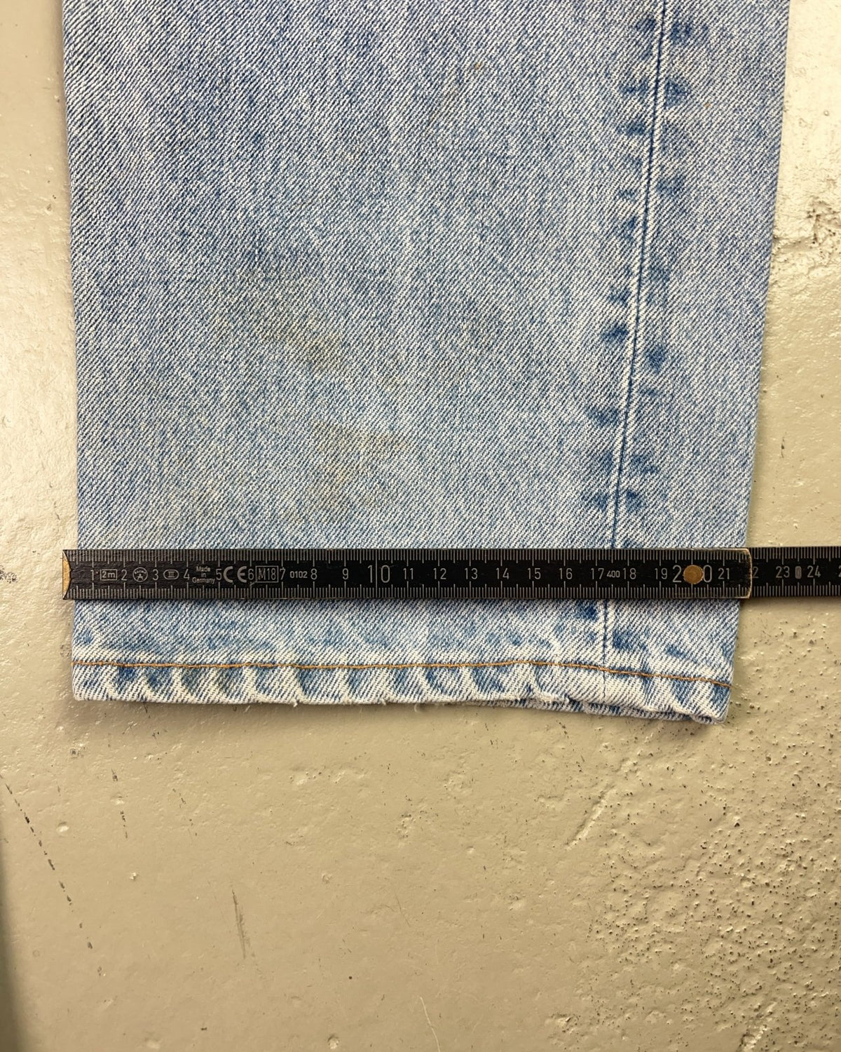 1990's Levi's Straight Jeans *rare 38x36 (XXL) - Lennys Vintage