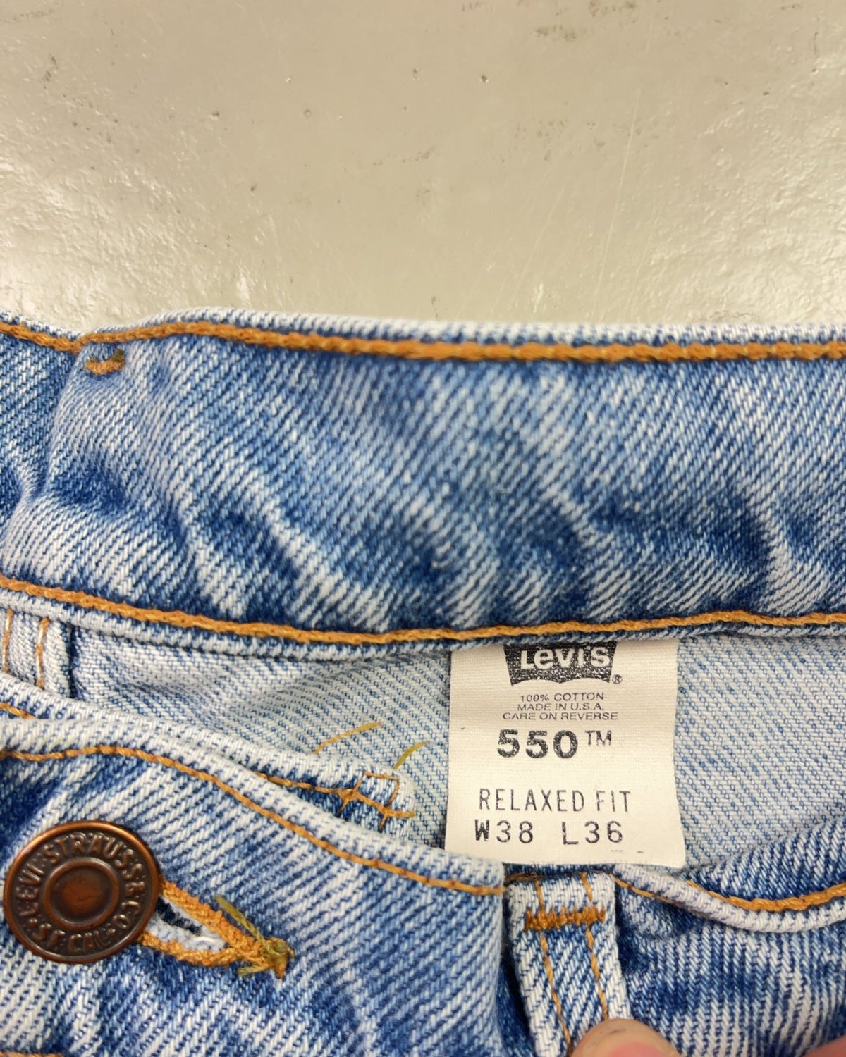 1990's Levi's Straight Jeans *rare 38x36 (XXL) - Lennys Vintage