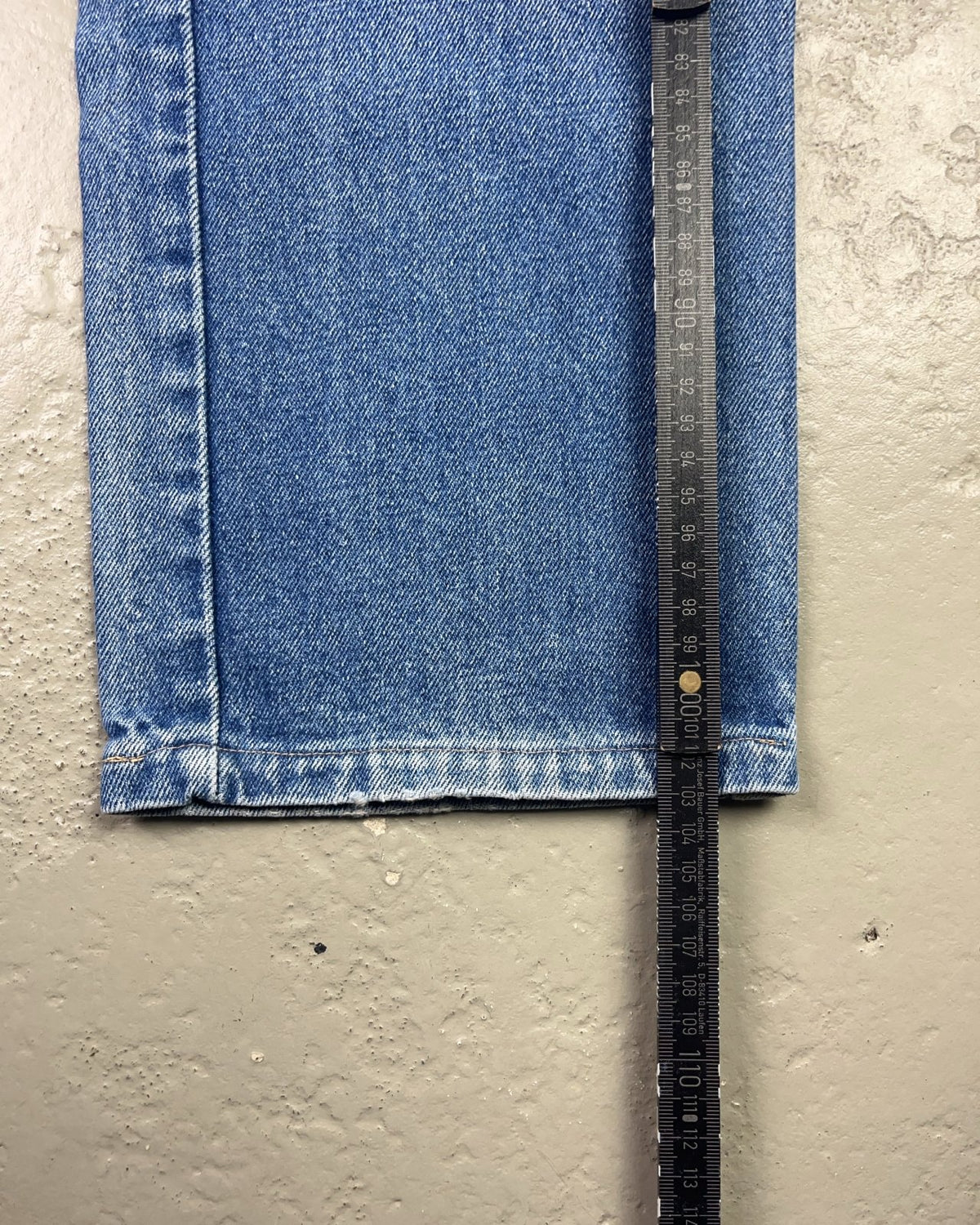 1990's Wrangler Straight Jeans *rare 33x32 (L) - Lennys Vintage