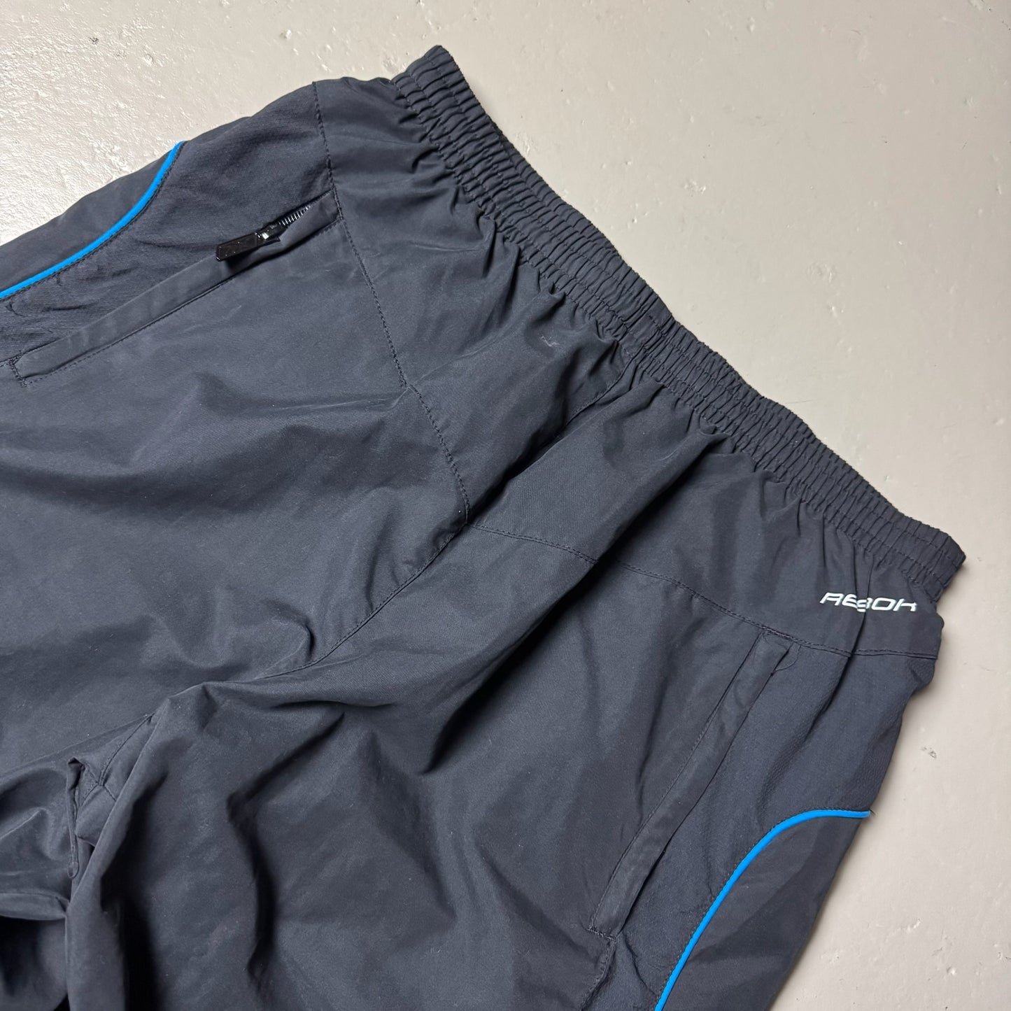 2000‘s Reebok Baggy Trackpants (L)