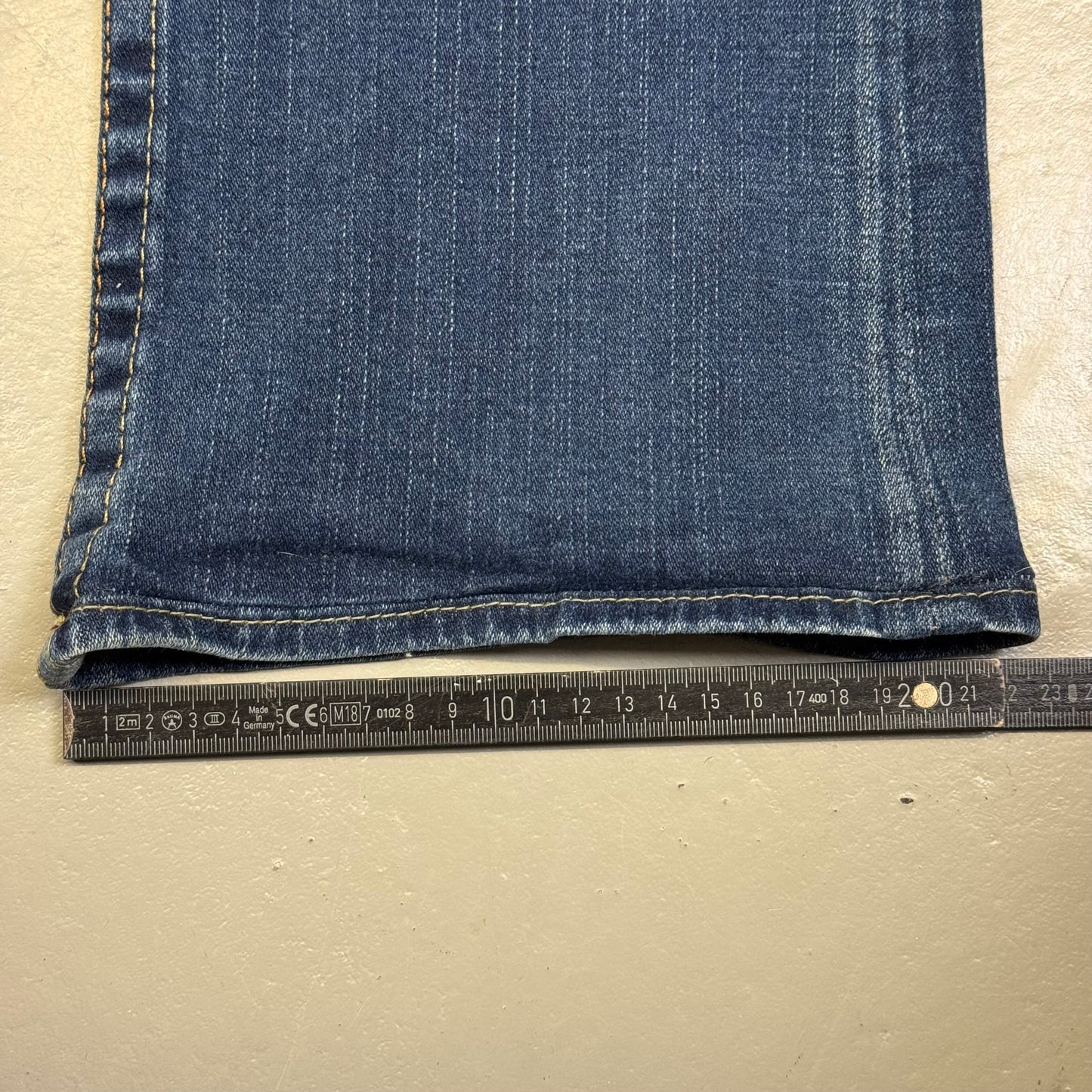2000‘s True Religion Jeans Women‘s 31x28