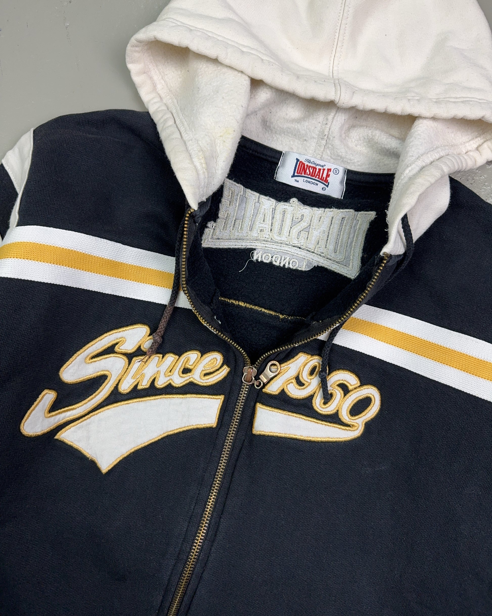 2000's Lonsdale Zip Hoodie * (S)