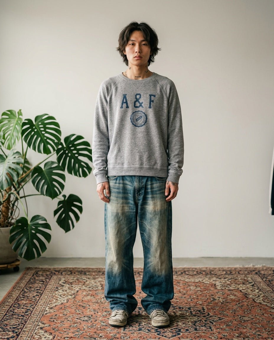 2000's Abercrombie Sweater * (L) - Lennys Vintage