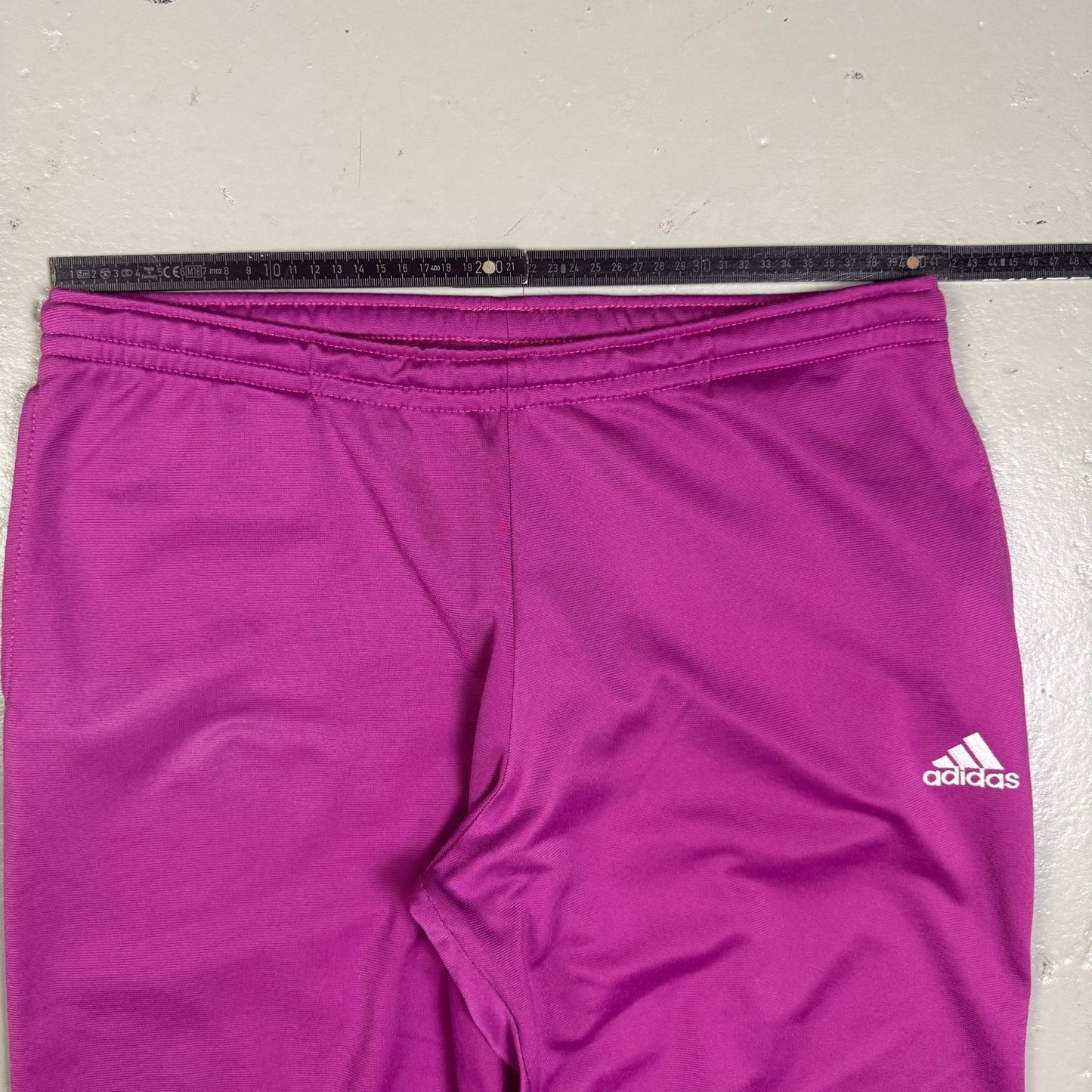 2000‘s Adidas Baggy Trackpants Women‘s (L) - Lennys Vintage