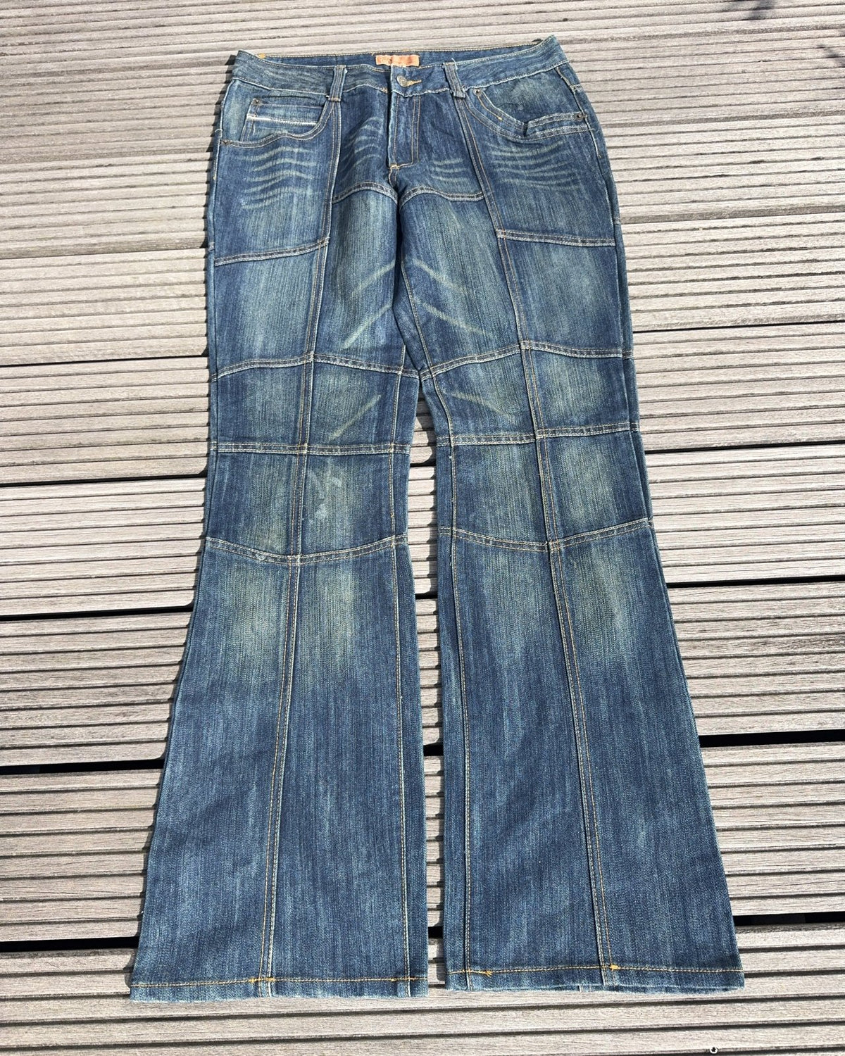 2000's Anigo Japanese Baggy/Bootcut Jeans *rare 33x34 (L) - Lennys Vintage