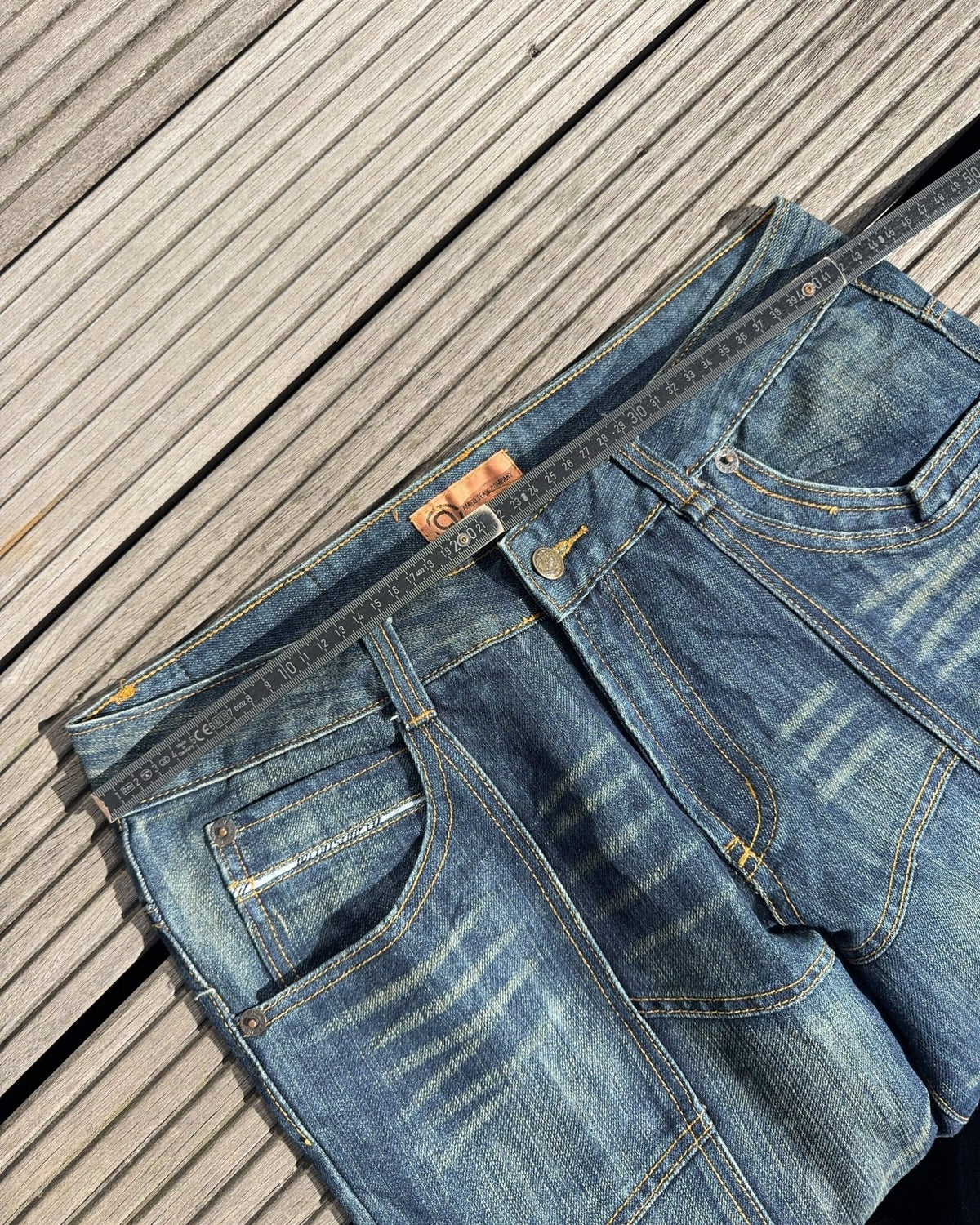 2000's Anigo Japanese Baggy/Bootcut Jeans *rare 33x34 (L) - Lennys Vintage