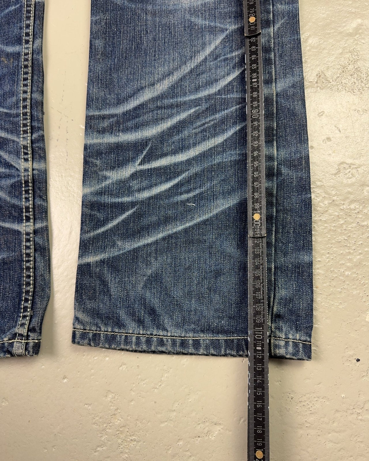 2000's A.V.H Japanese Baggy/Bootcut Jeans *rare 34x36 (L) - Lennys Vintage