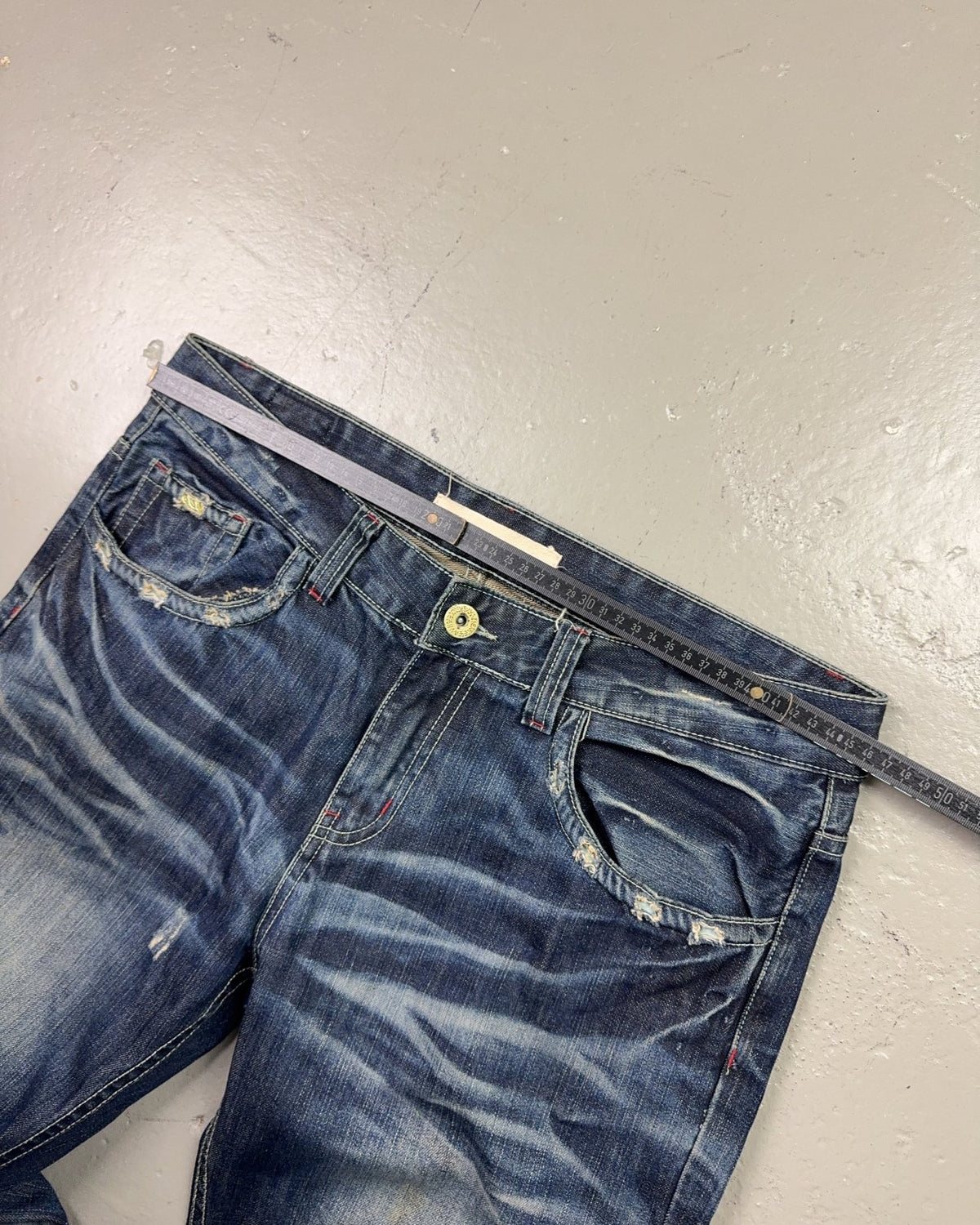 2000's A.V.H Japanese Baggy/Bootcut Jeans *rare 34x36 (L) - Lennys Vintage