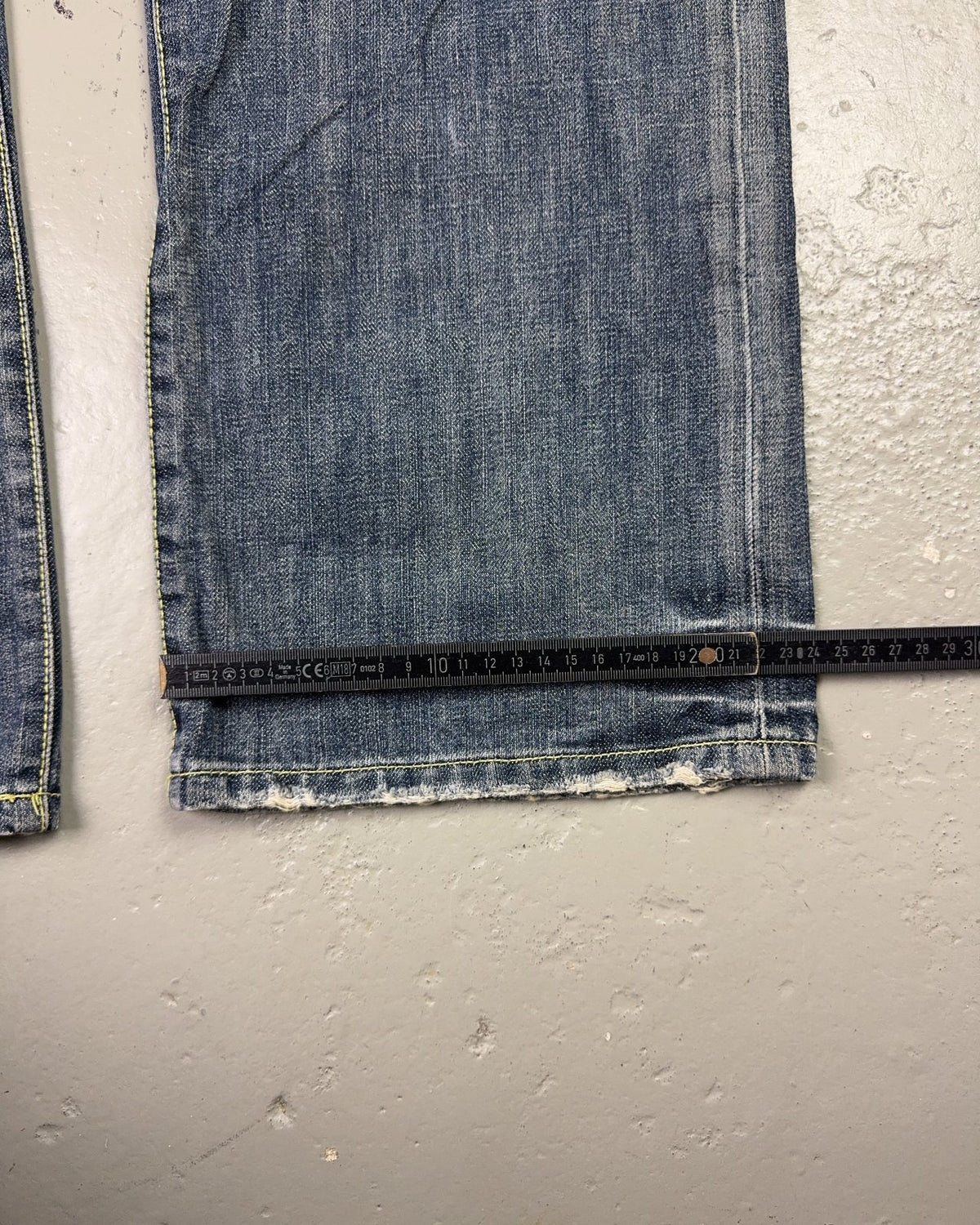 2000's Big Foot Japanese Baggy/Bootcut Jeans *rare 34x34 (L) - Lennys Vintage