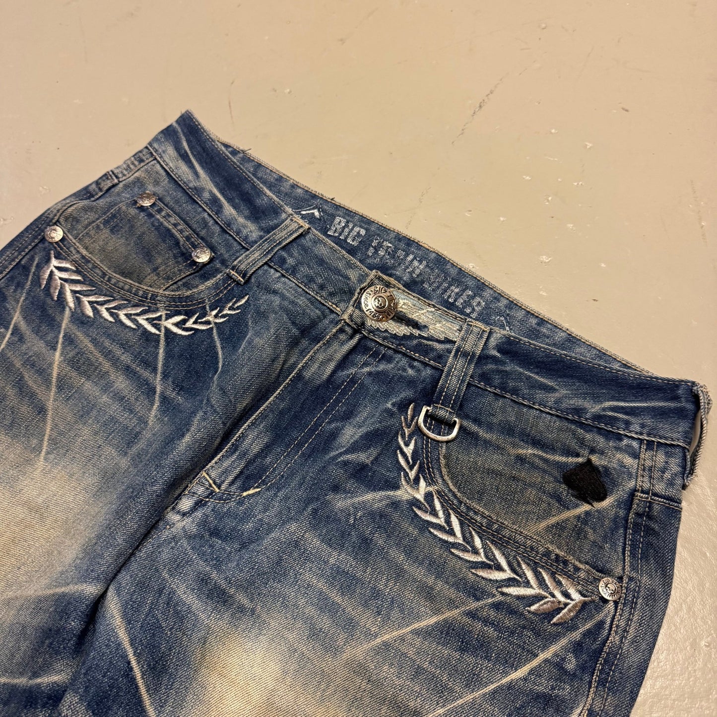 2000‘s Big Train Japanese Baggy Jeans *rare 32x29 - Lennys Vintage