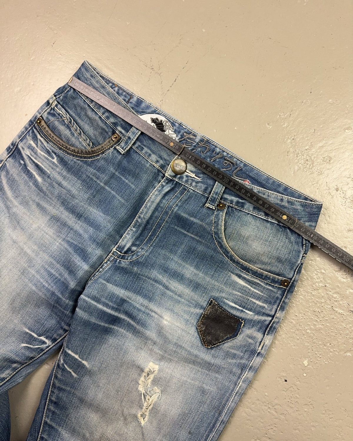 2000's Big Train Japanese Baggy/Bootcut Jeans *very rare 34x30 (L) - Lennys Vintage