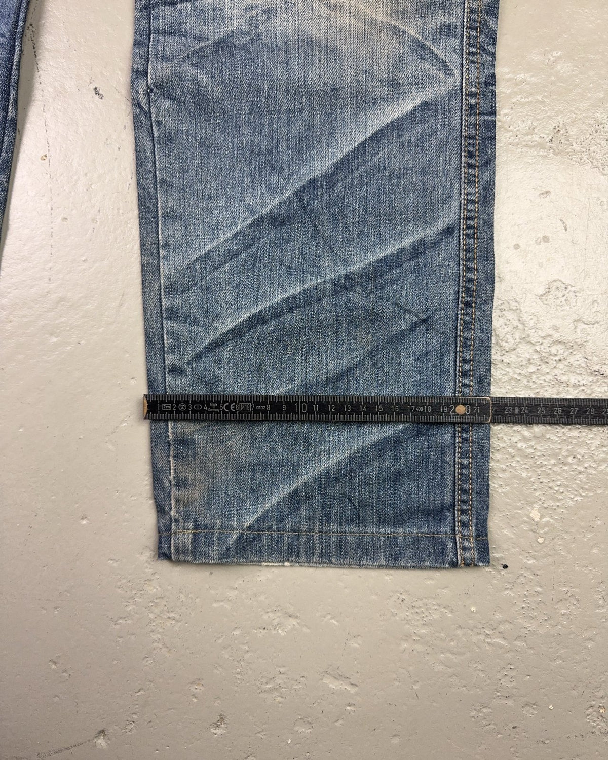 2000's Big Train Japanese Straight/Baggy Jeans *rare 26x30 (XS) - Lennys Vintage