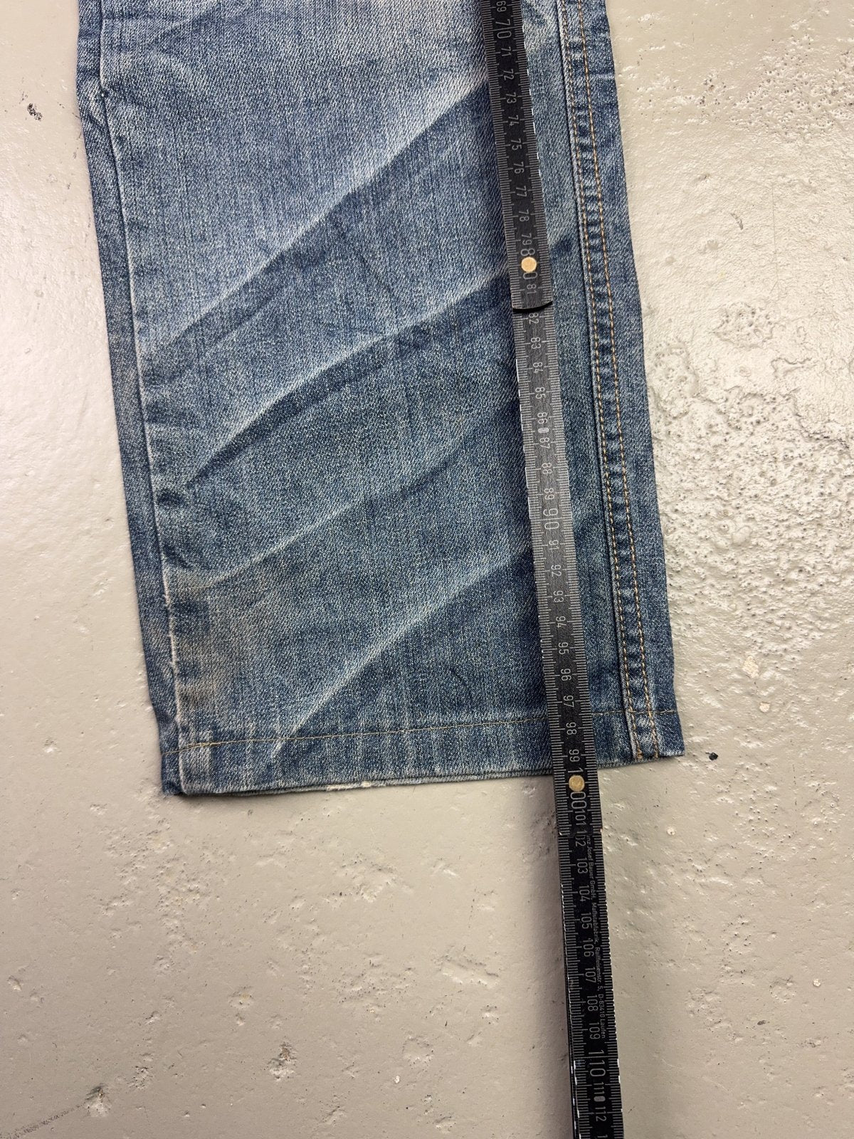 2000's Big Train Japanese Straight/Baggy Jeans *rare 26x30 (XS) - Lennys Vintage