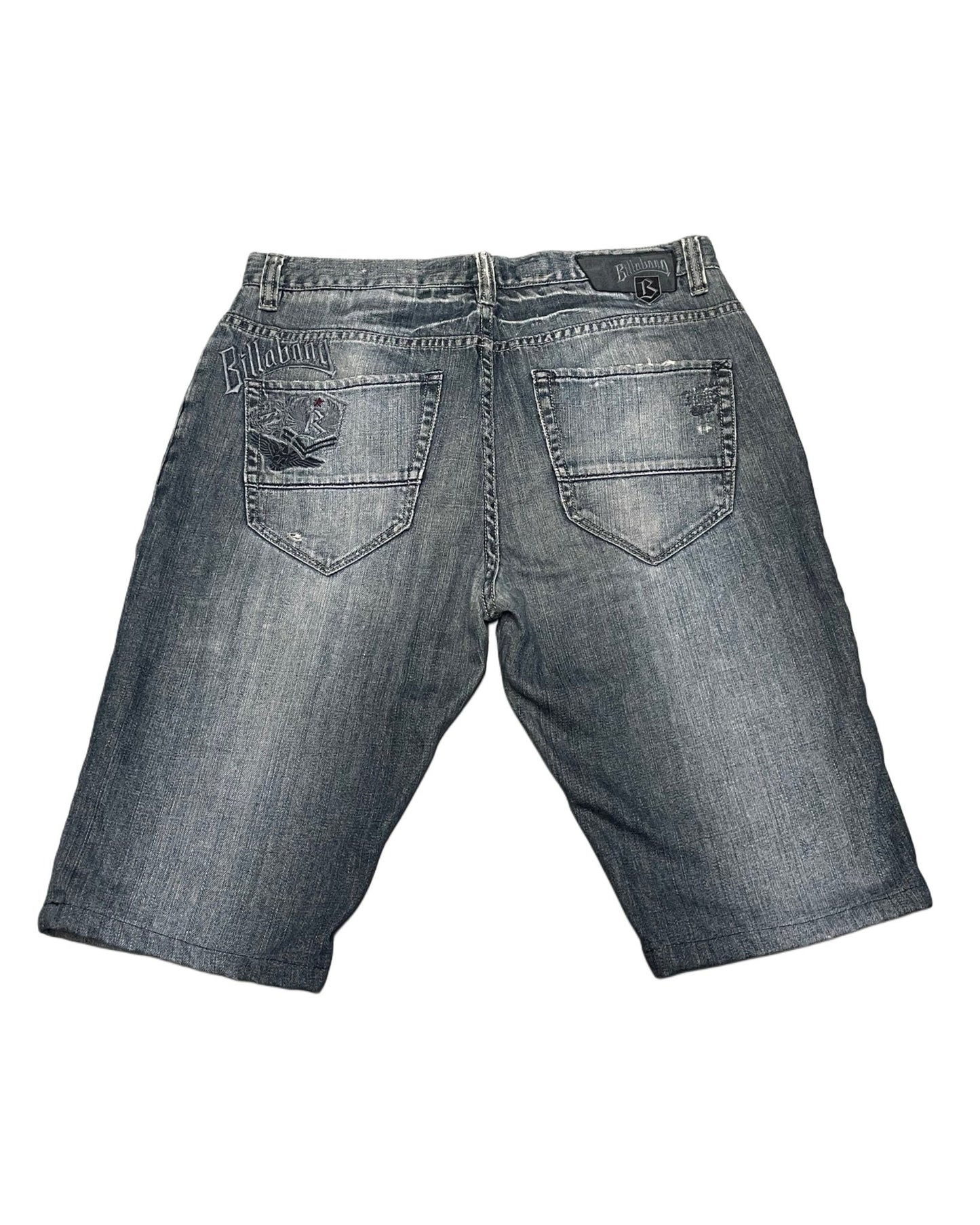 2000‘s Billabong Shorts/Jorts Women’s (W34) - Lennys Vintage