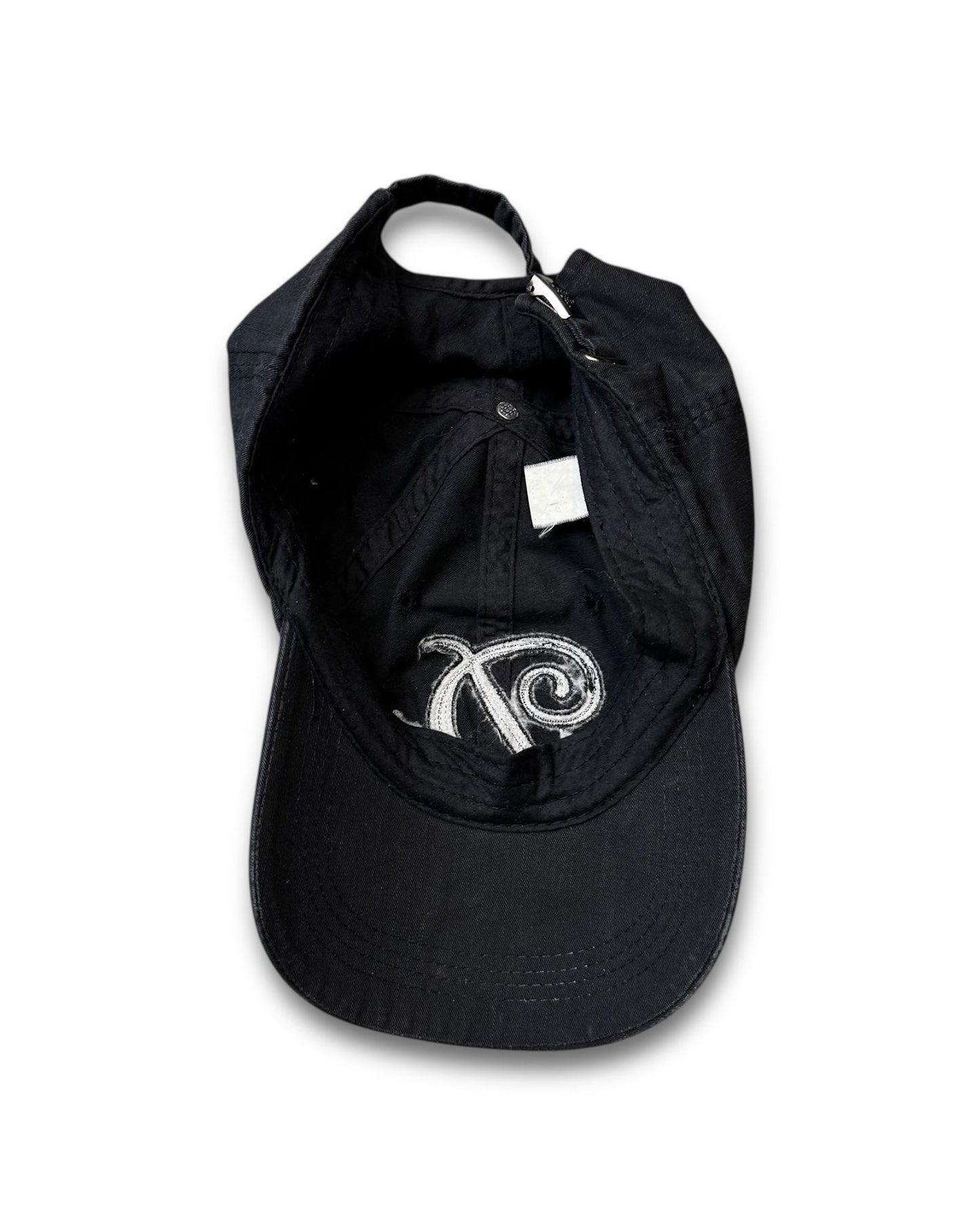 2000‘s Black/Silver Cap - Lennys Vintage