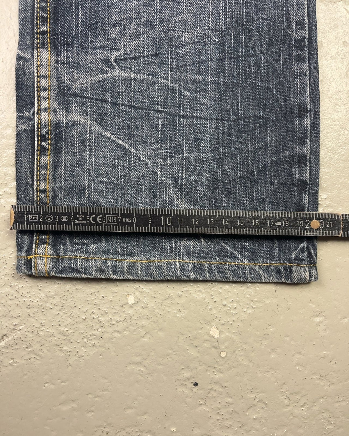 2000's Blow By Blue Straight/Bootcut Japanese Archive Jeans *very rare 31x30 (M) - Lennys Vintage