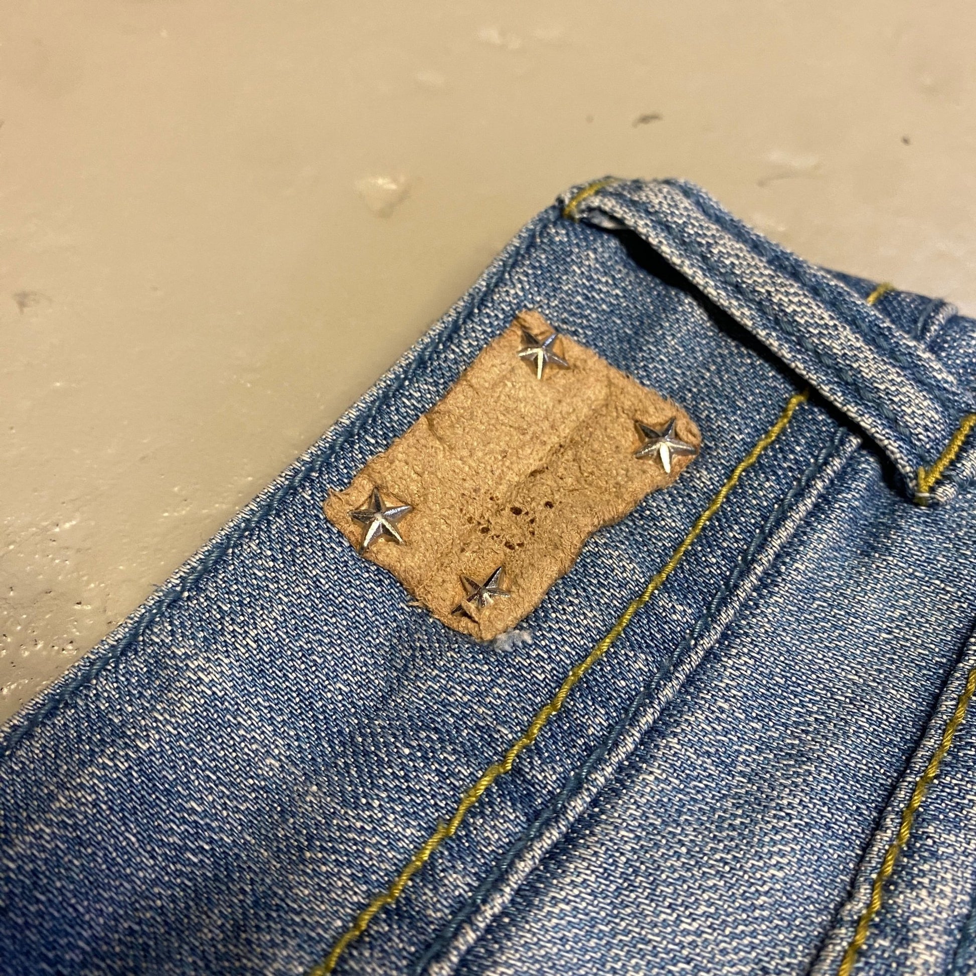 2000‘s BSK Bootcut Skinny Jeans Women’s 29x27 - Lennys Vintage