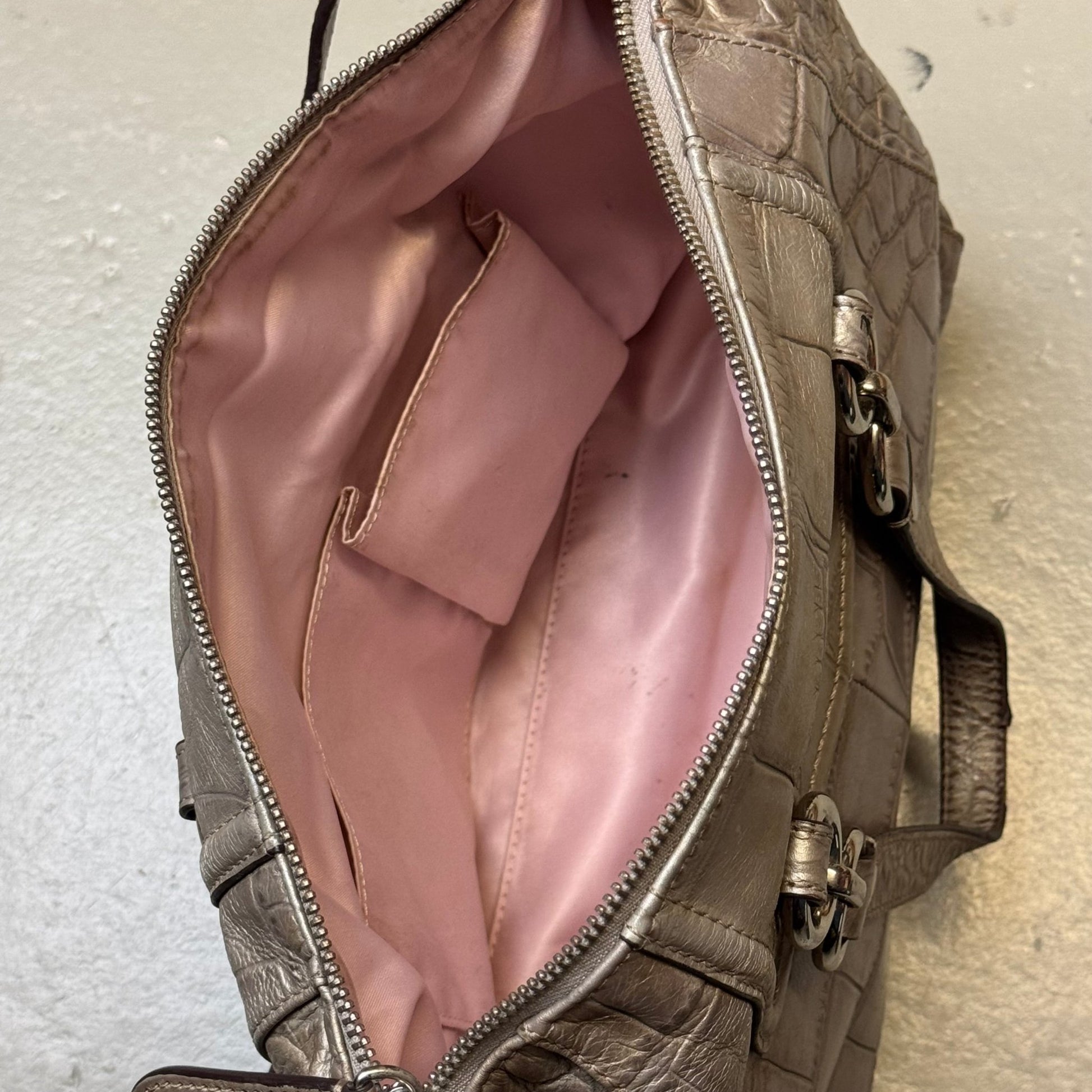 2000‘s COACH Silver Handbag *rare - Lennys Vintage