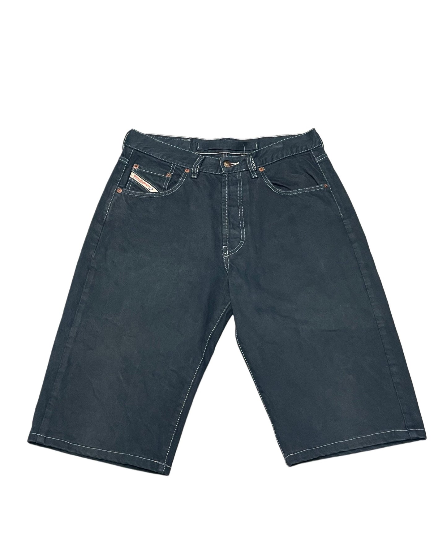 2000‘s Diesel Shorts/Jorts (W29) - Lennys Vintage