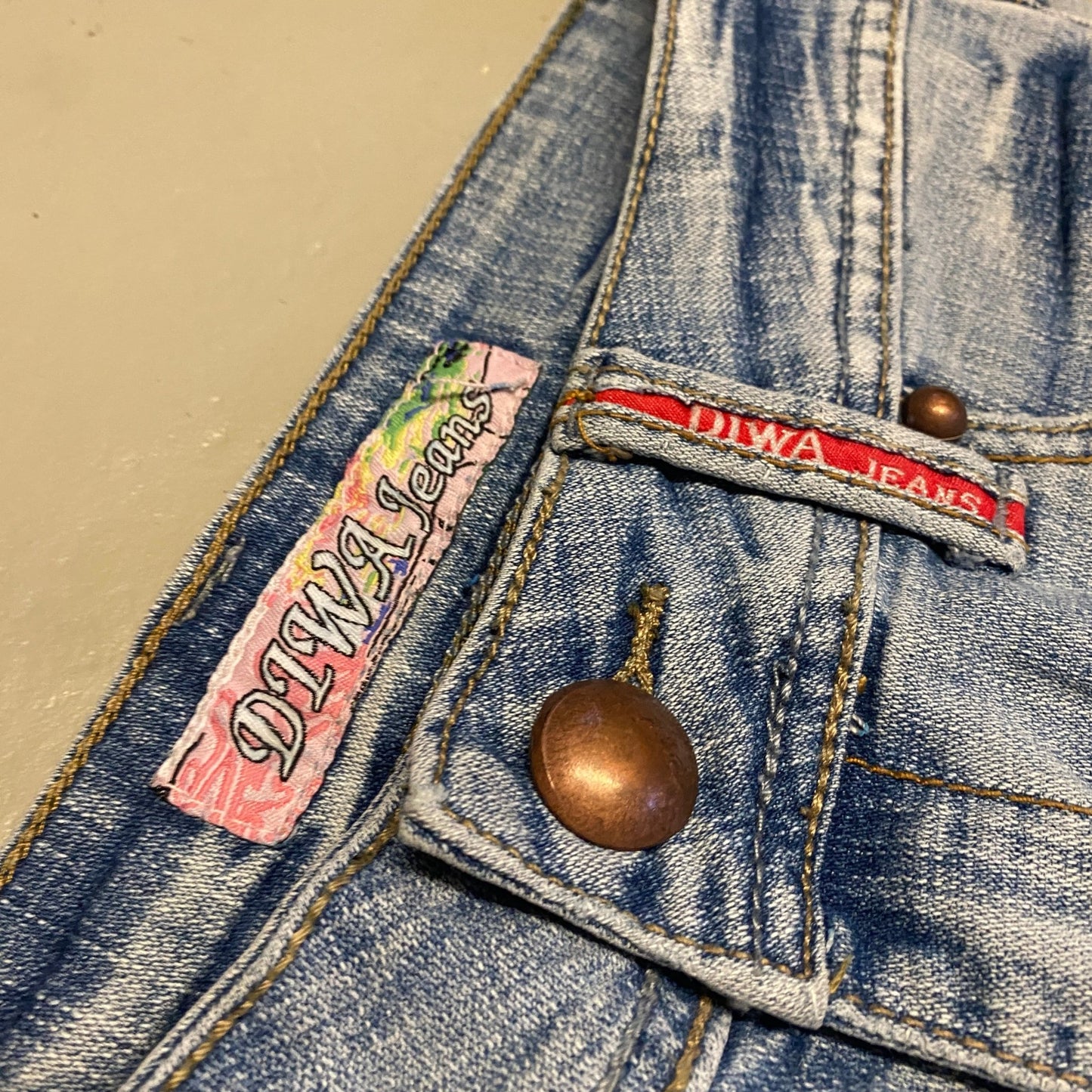 2000‘s Diwa 3/4 Jeans Women’s (W28) - Lennys Vintage