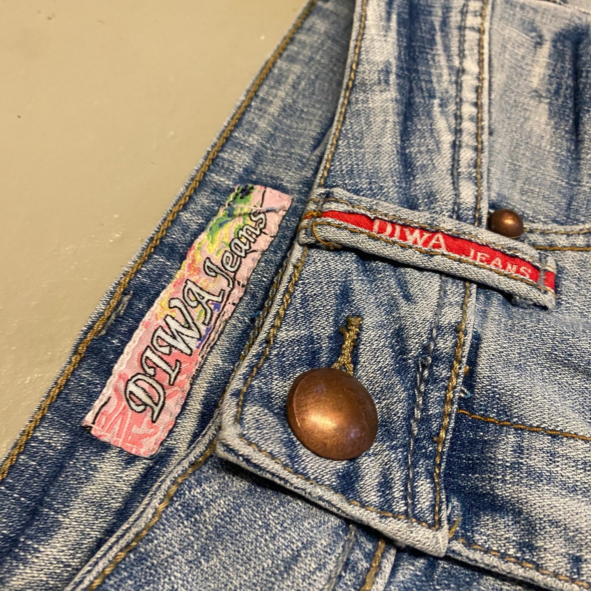 2000‘s Diwa 3/4 Jeans Women’s (W28) - Lennys Vintage