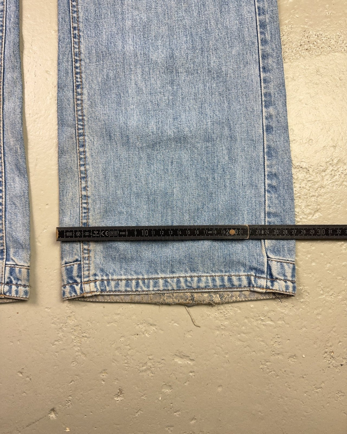 2000's Dolce & Gabbana Baggy/Bootcut Jeans *very rare 37x34 (XL) - Lennys Vintage