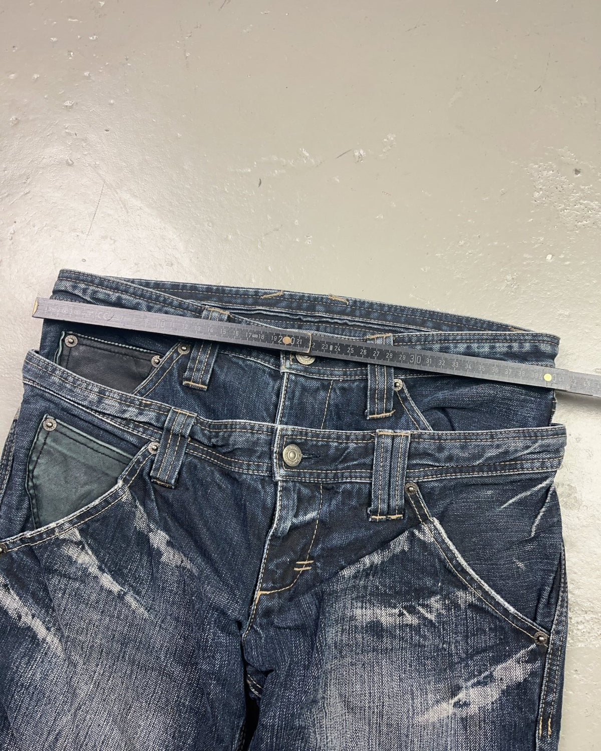 2000's Double Waist Straight/Bootcut Japanese Jeans *rare 31x28 (M) - Lennys Vintage