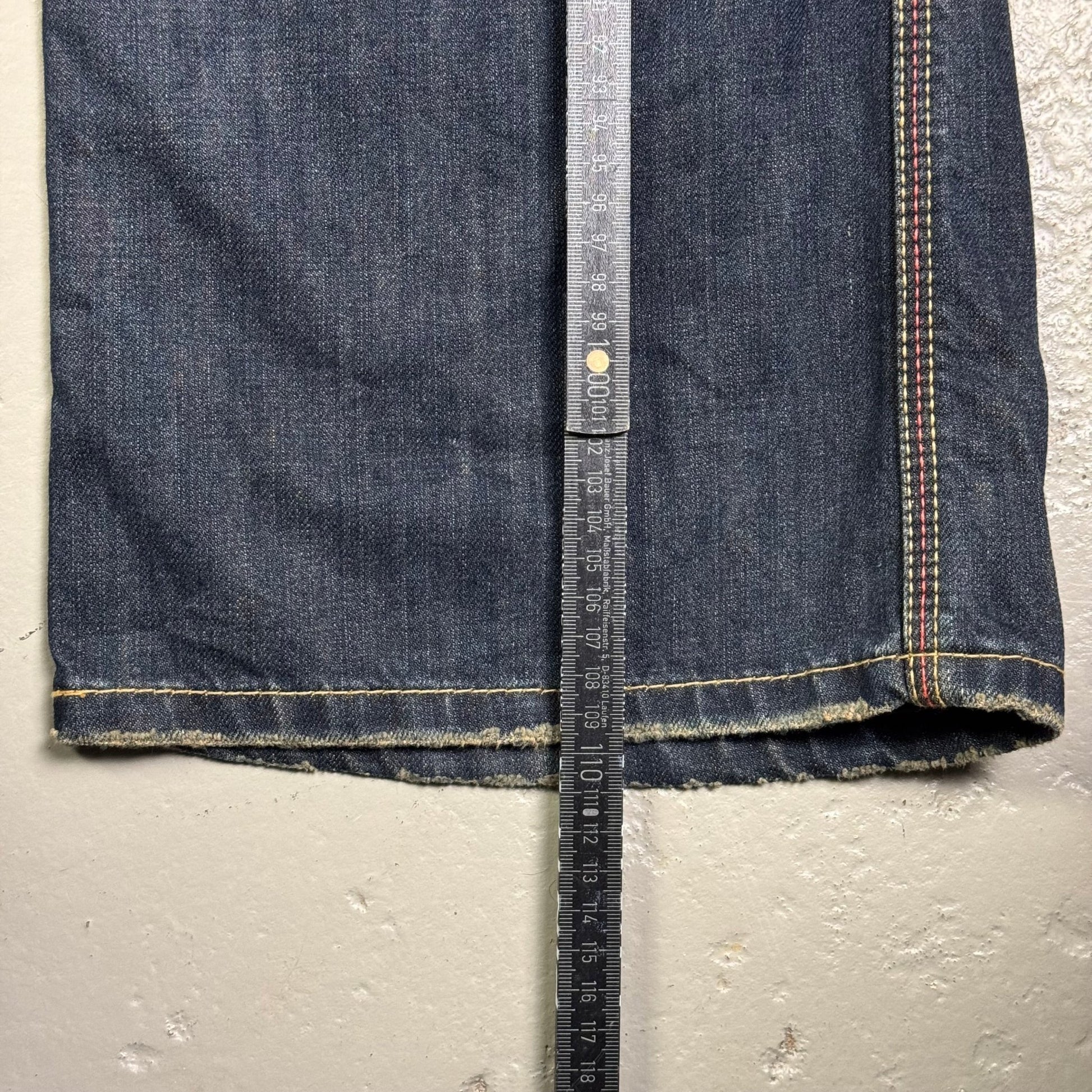 2000‘s Faded Baggy Jeans 32x34 - Lennys Vintage
