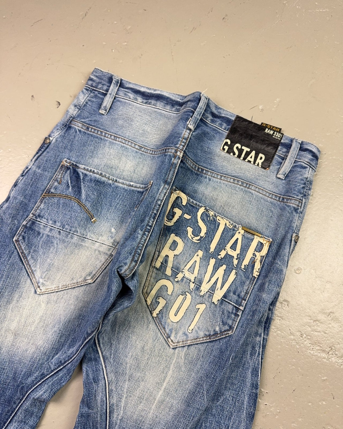 2000's G-star Straight Jeans *rare 31x32 (M) - Lennys Vintage