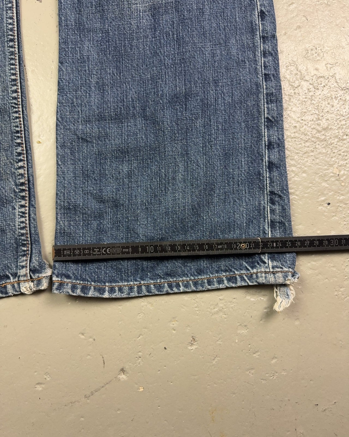 2000's Hilfiger Denim Bootcut/Flared Jeans *rare 36x34 (XL) - Lennys Vintage